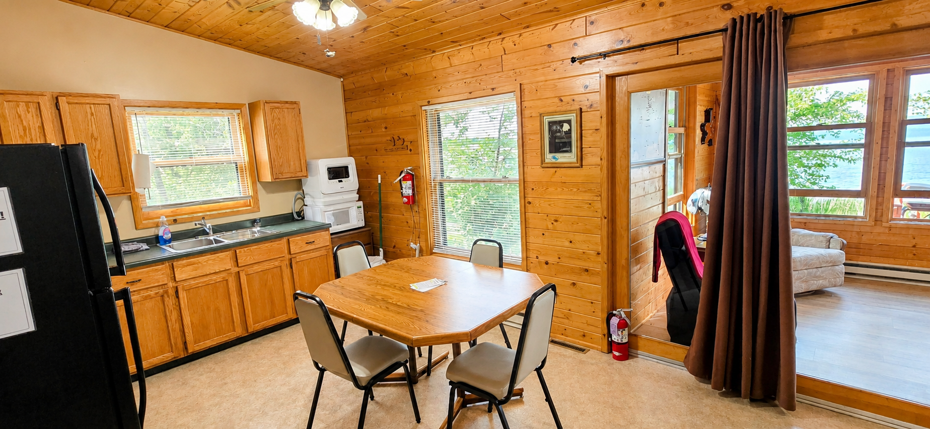 2000 single family home for sale at Unit 1 Flag Island in Angle Inlet, MN — 4 bed, 2 bath (photo 5 of 15)