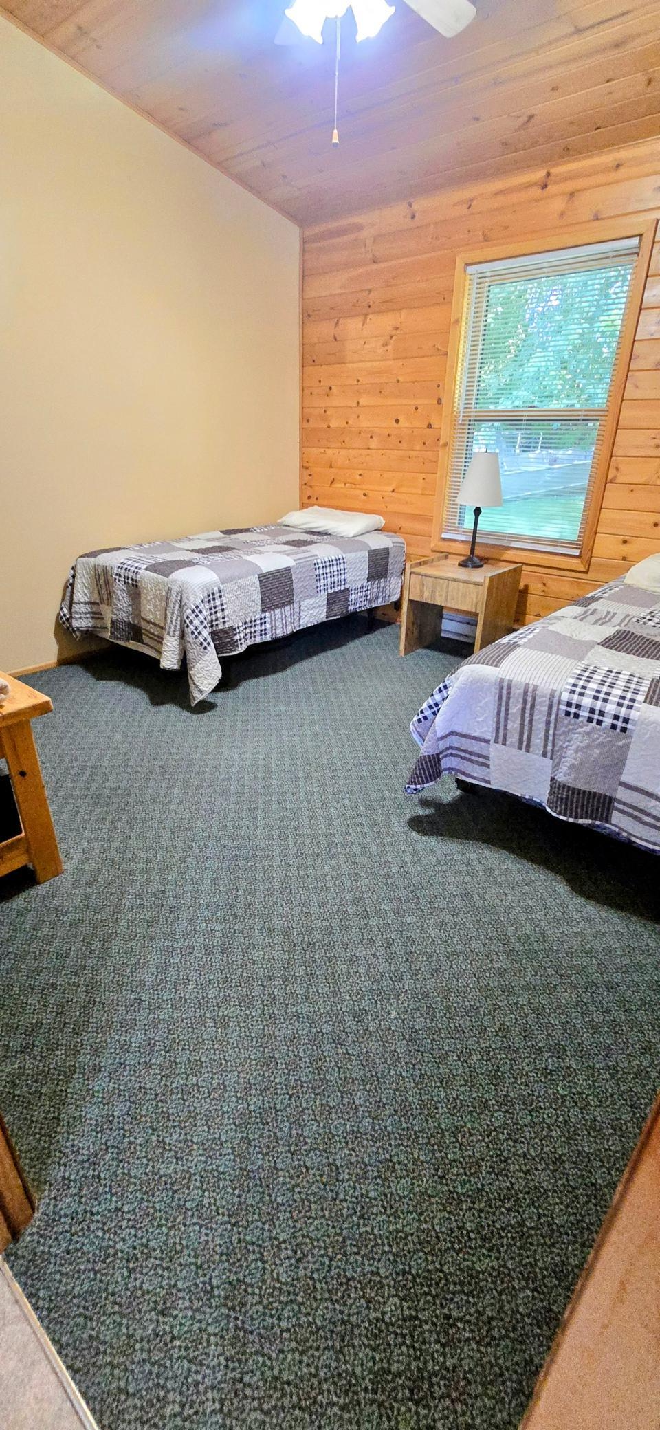 2000 single family home for sale at Unit 1 Flag Island in Angle Inlet, MN — 4 bed, 2 bath (photo 8 of 15)