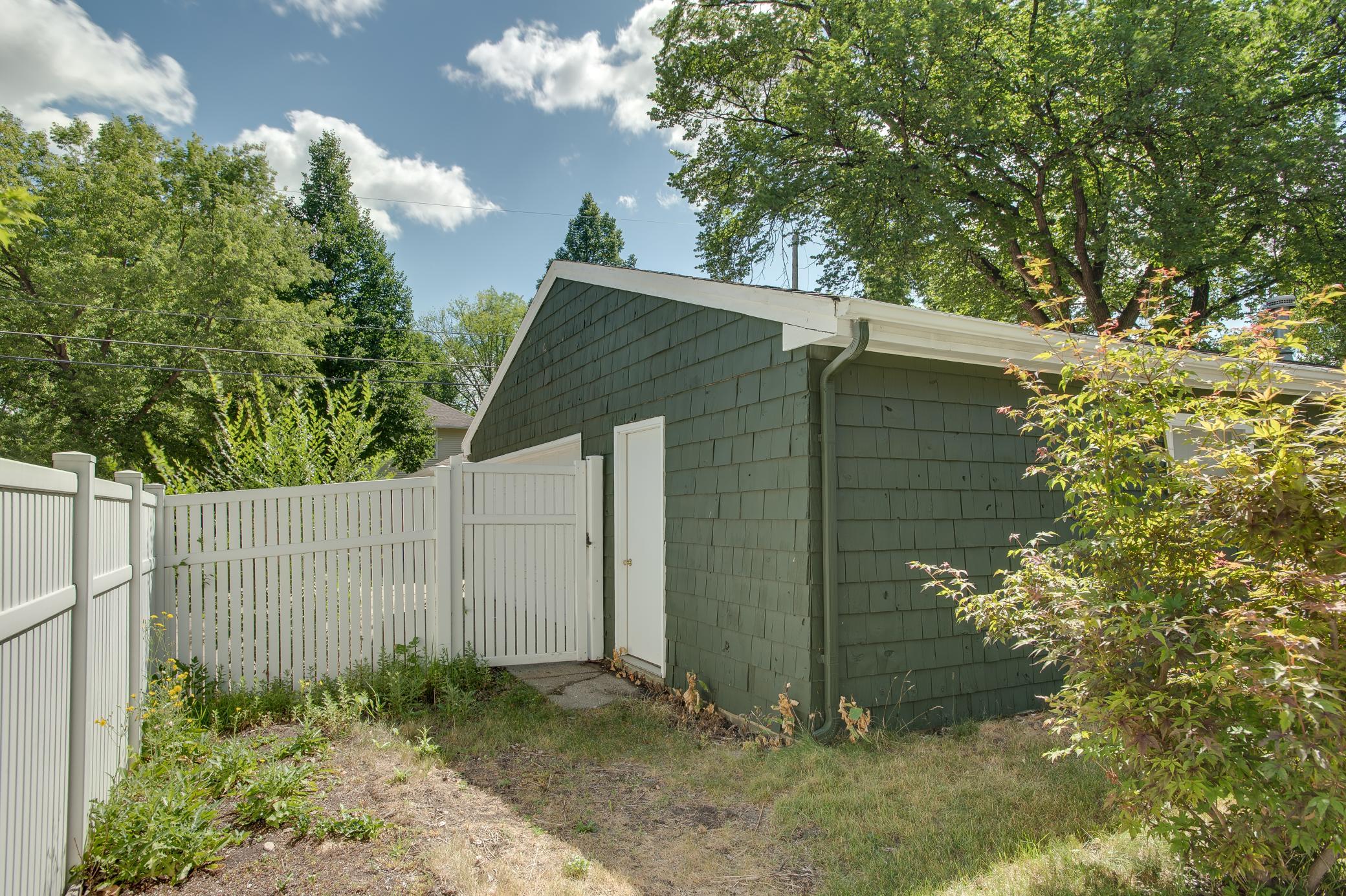 1261 4th Street N, Fargo ND 58102 - Photo 41 of 43