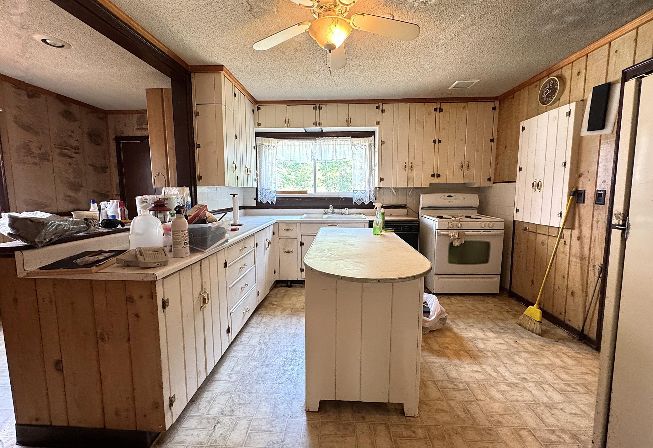 1940 single family home for sale at 32162 Deer Street in Aitkin, MN — 3 bed, 1 bath (photo 33 of 83)