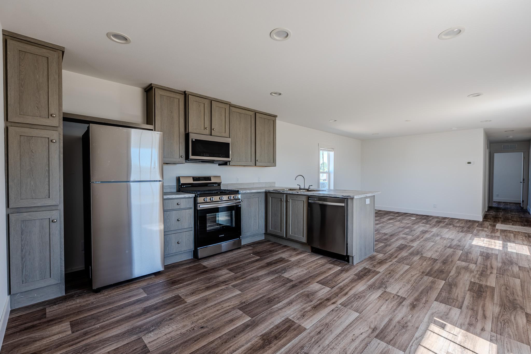 218 8th Street NW, Dilworth MN 56529 - Photo 5 of 15