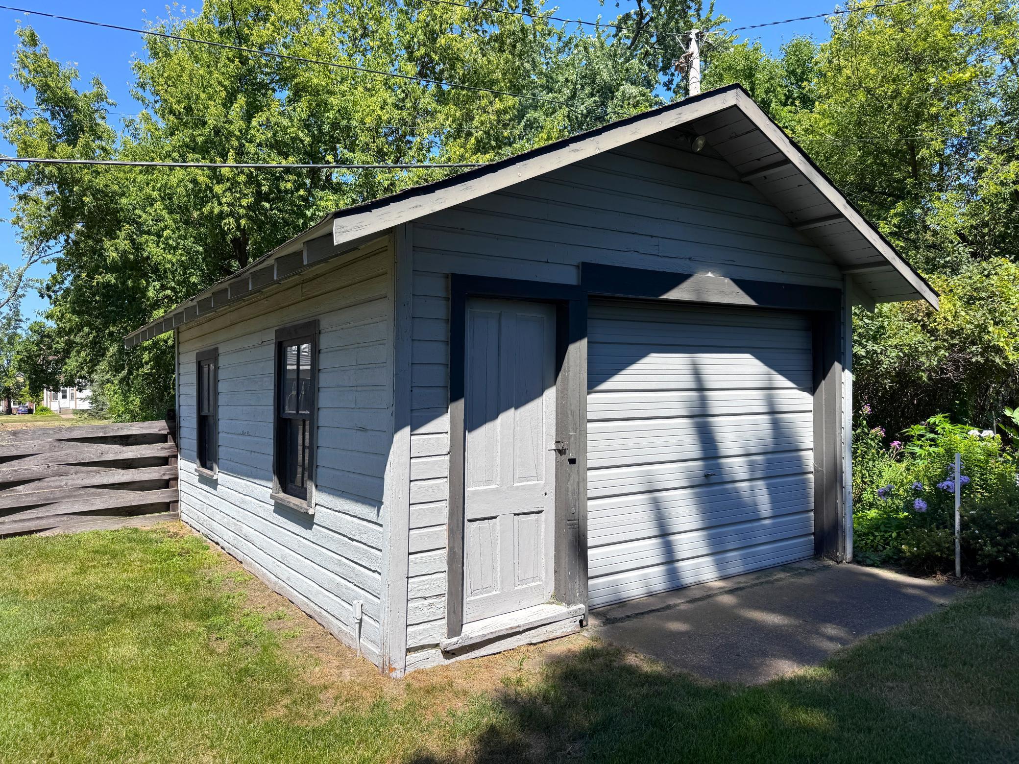 1954 single family home for sale at 410 1st Street NW in Aitkin, MN — 3 bed, 3 bath (photo 12 of 92)