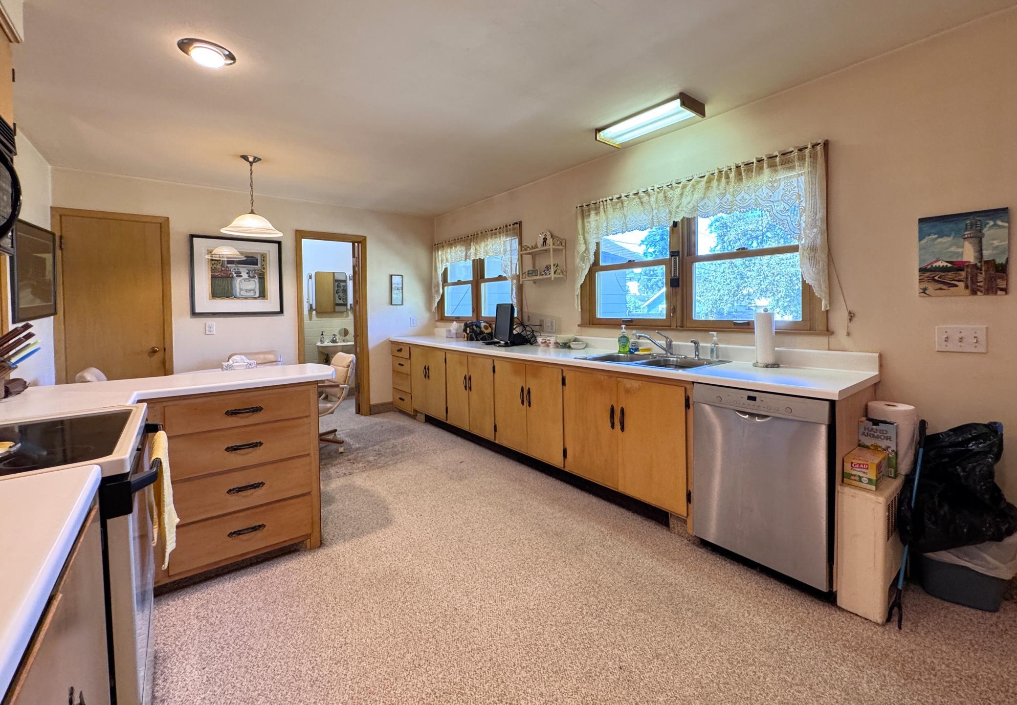 1954 single family home for sale at 410 1st Street NW in Aitkin, MN — 3 bed, 3 bath (photo 39 of 92)