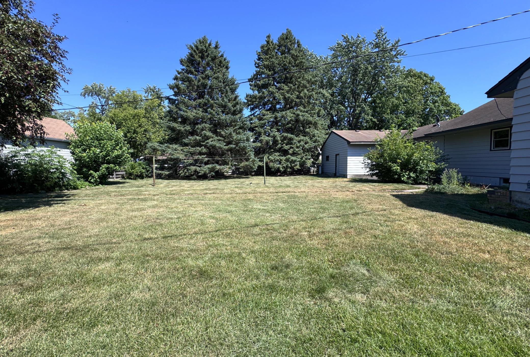 1954 single family home for sale at 410 1st Street NW in Aitkin, MN — 3 bed, 3 bath (photo 8 of 92)