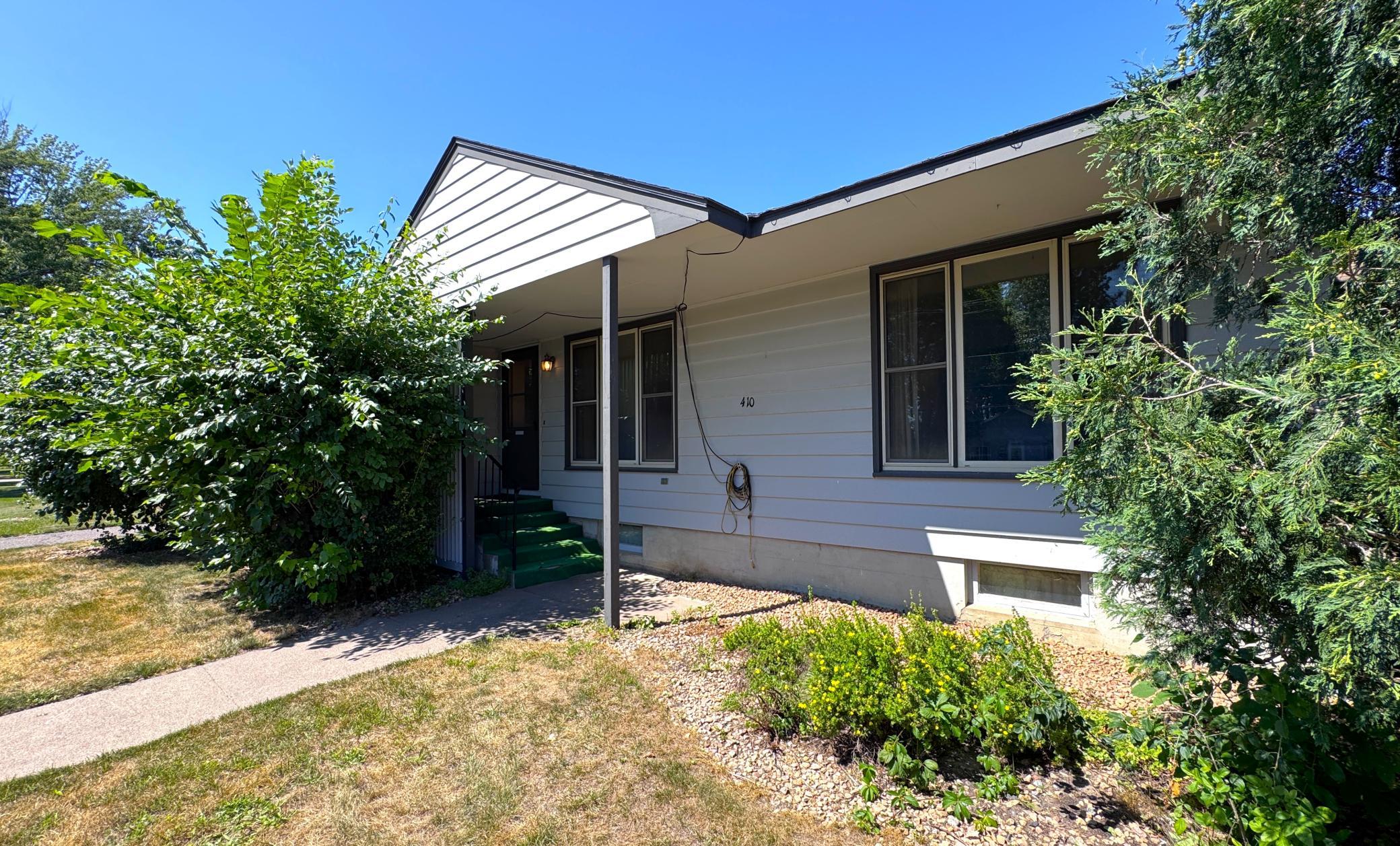 1954 single family home for sale at 410 1st Street NW in Aitkin, MN — 3 bed, 3 bath (photo 3 of 70)
