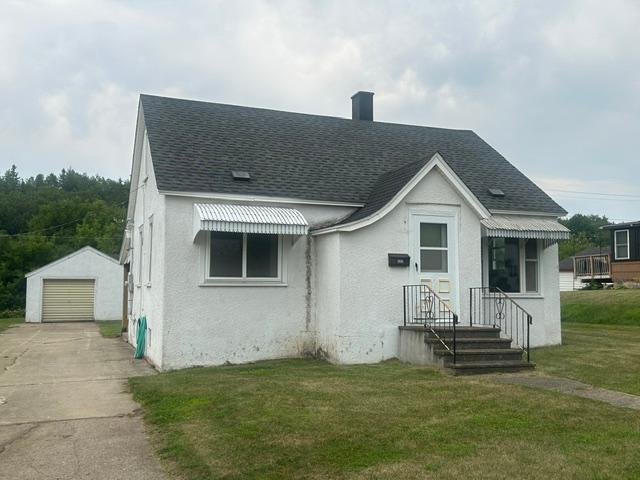 1937 single family home for sale at 622 4th street in Nashwauk, MN — 3 bed, 2 bath (photo 5 of 16)