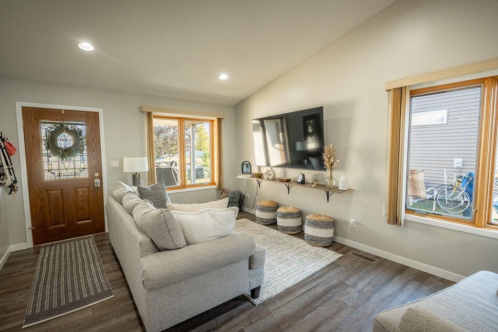 1105 Southwood Drive, Dilworth MN 56529 - Photo 4 of 21
