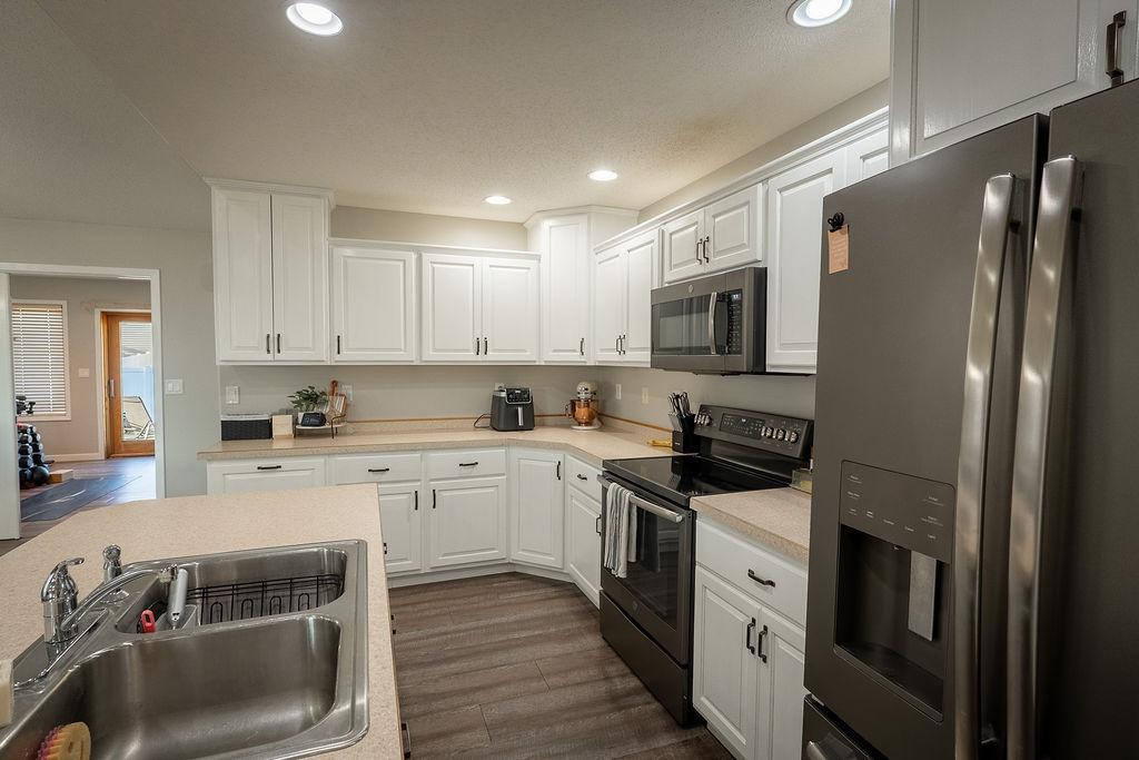 1105 Southwood Drive, Dilworth MN 56529 - Photo 8 of 21