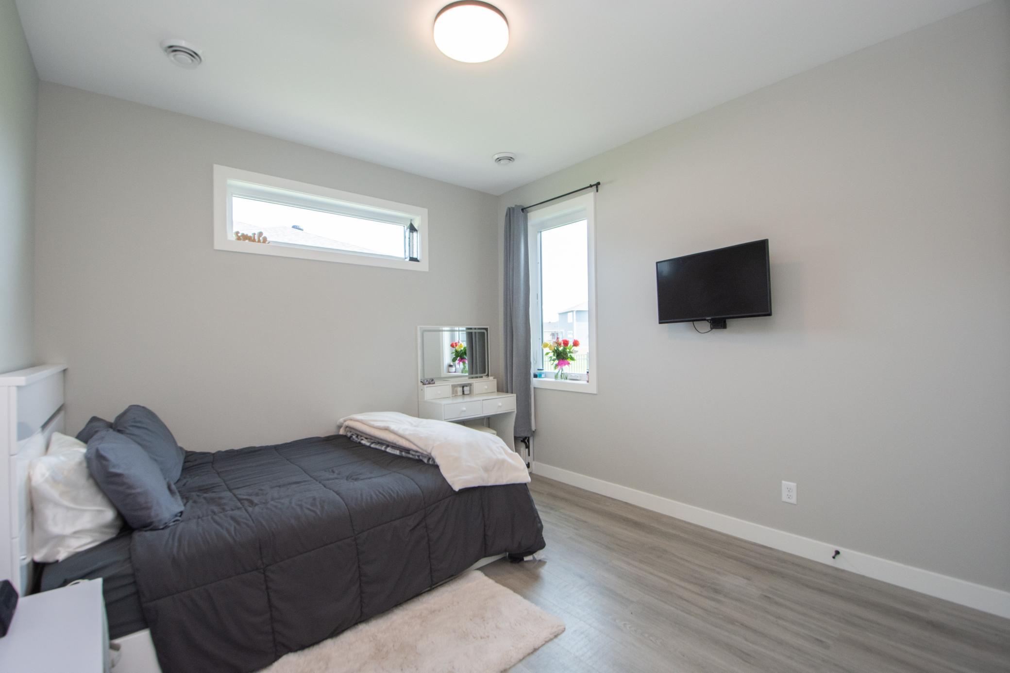 2024 single family home for sale at 428 Audrey Drive in Mapleton, ND — 4 bed, 3 bath (photo 13 of 40)