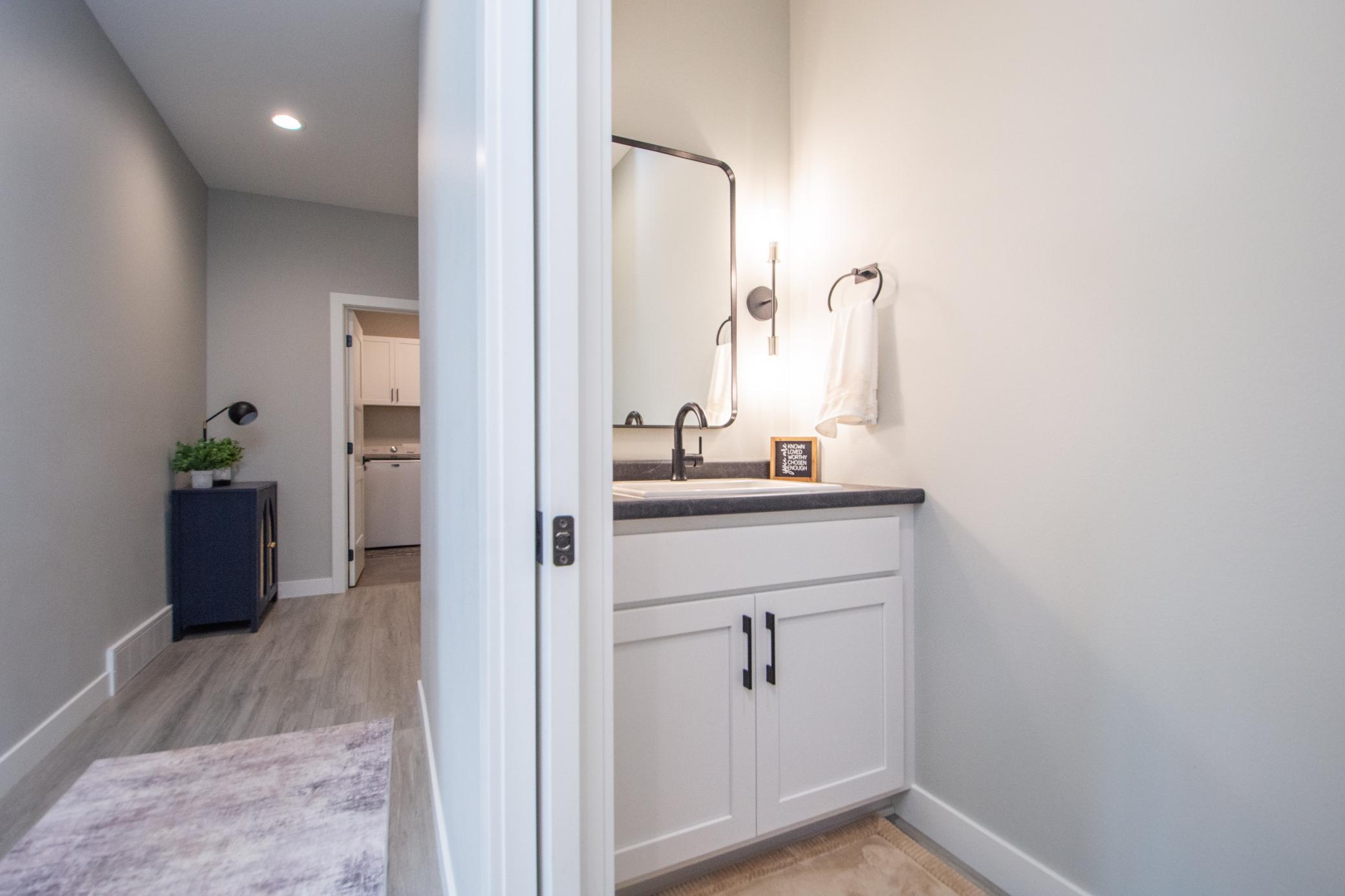 2024 single family home for sale at 428 Audrey Drive in Mapleton, ND — 4 bed, 3 bath (photo 25 of 40)
