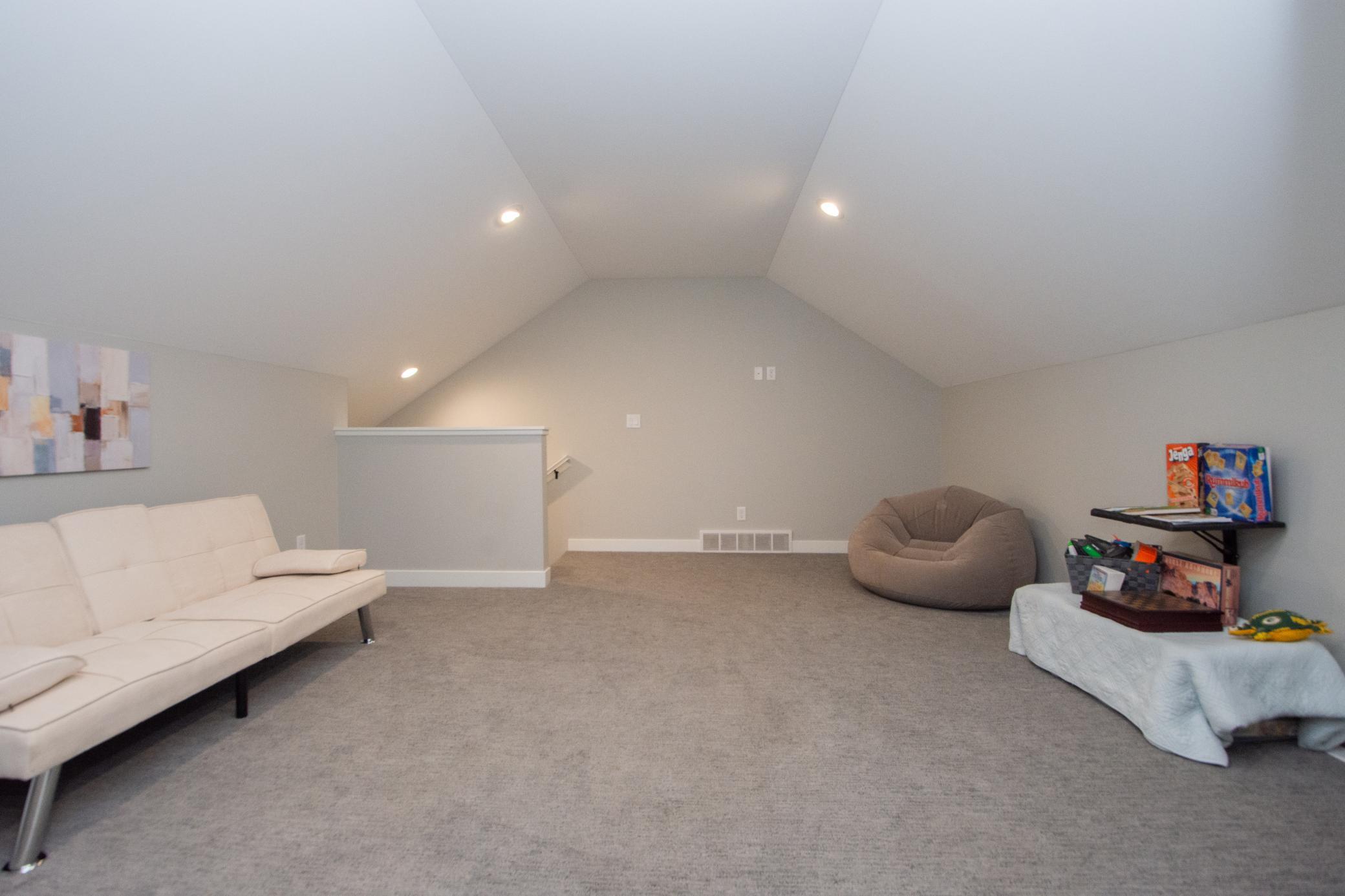 2024 single family home for sale at 428 Audrey Drive in Mapleton, ND — 4 bed, 3 bath (photo 28 of 40)
