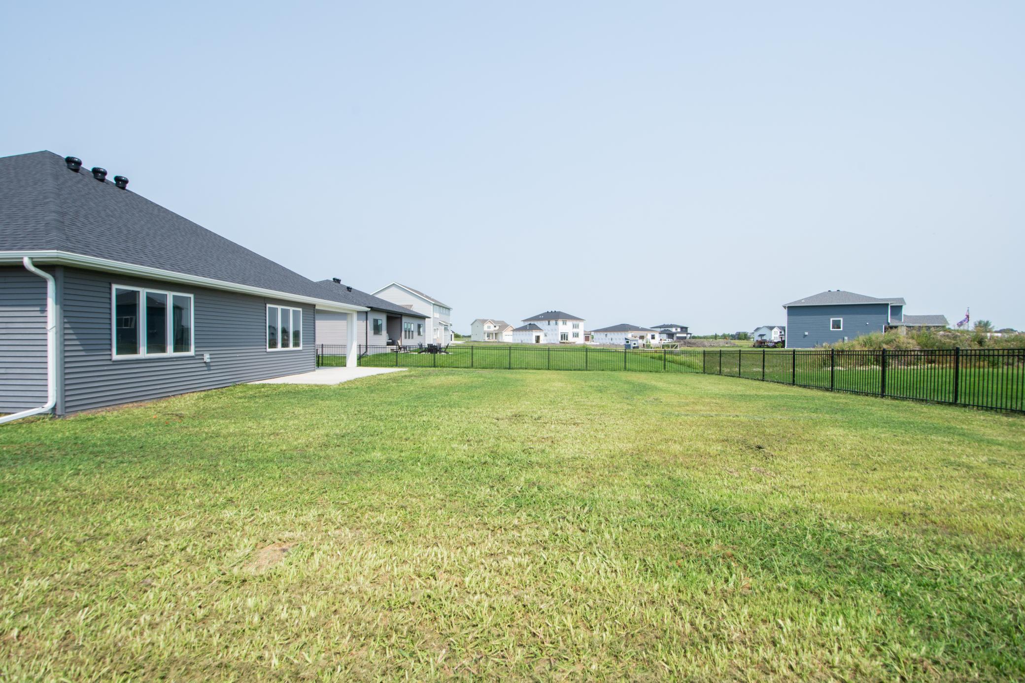 2024 single family home for sale at 428 Audrey Drive in Mapleton, ND — 4 bed, 3 bath (photo 32 of 40)