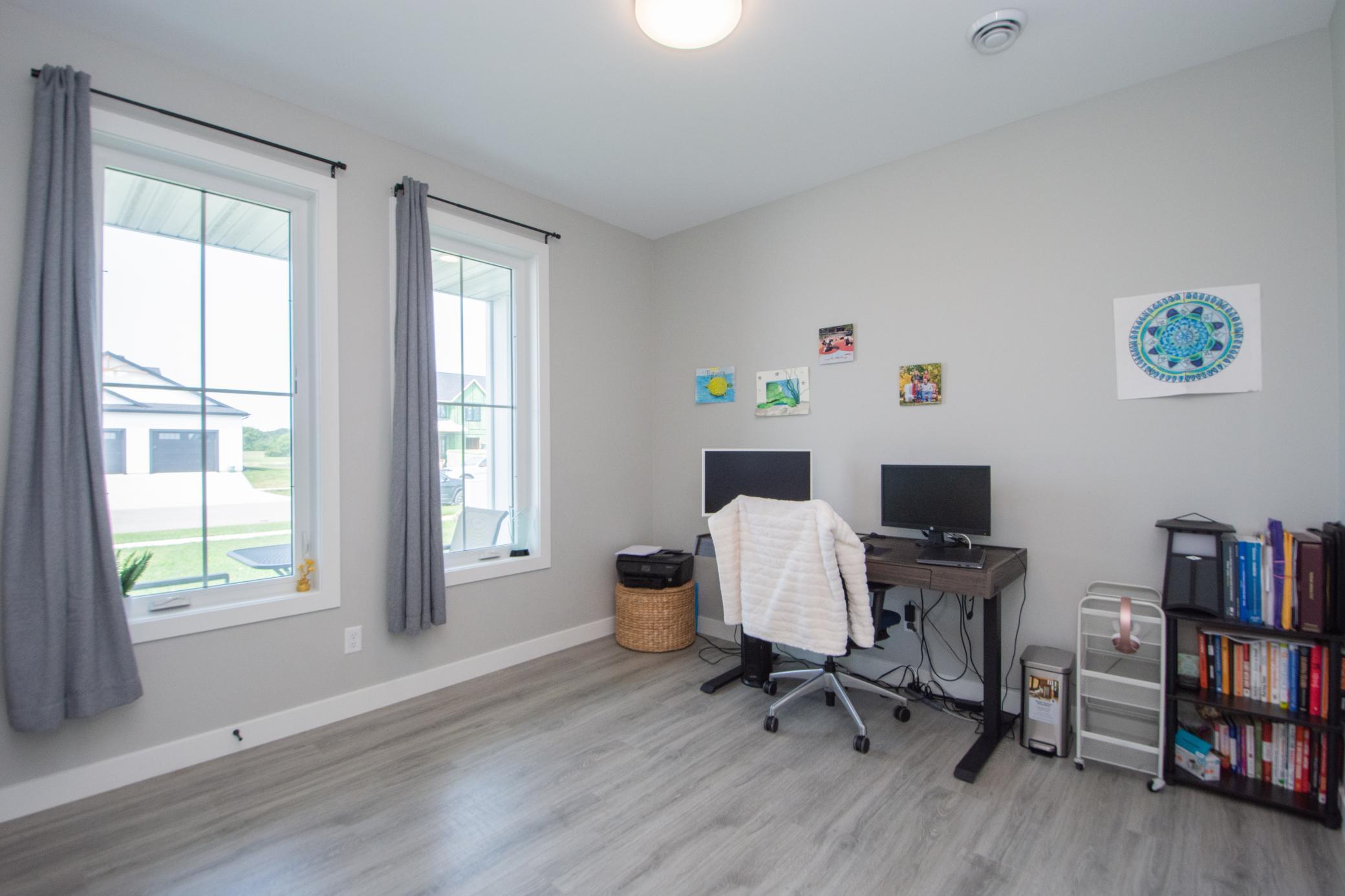 2024 single family home for sale at 428 Audrey Drive in Mapleton, ND — 4 bed, 3 bath (photo 8 of 40)