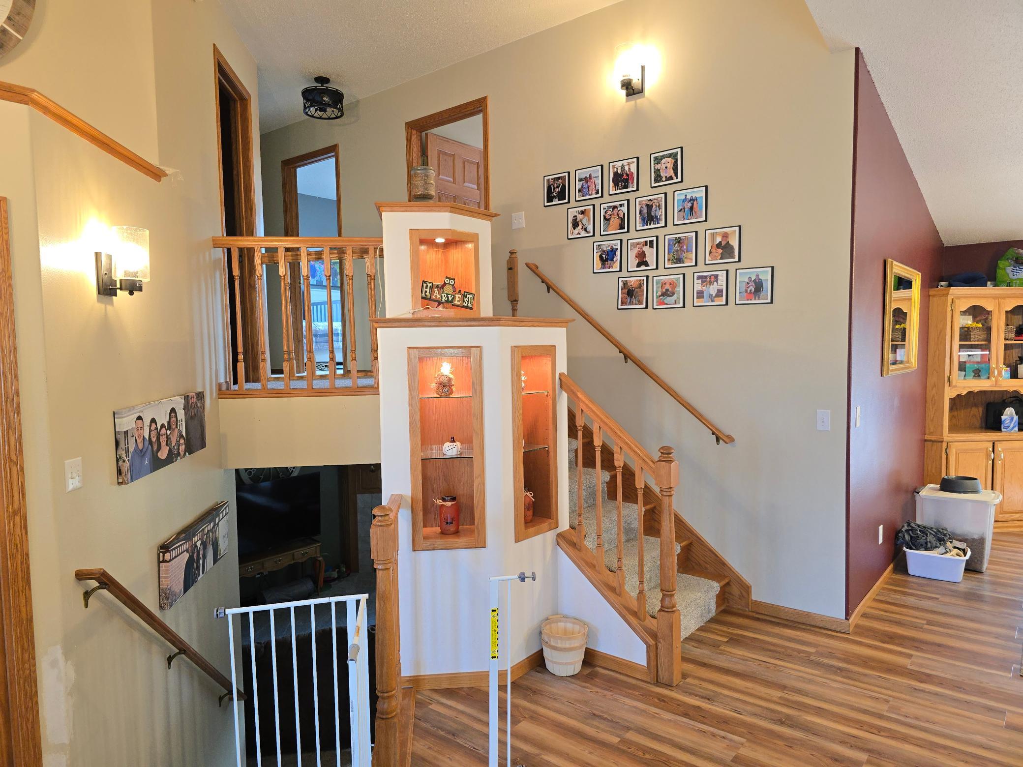 1999 single family home for sale at 1101 5th Avenue SE in Barnesville, MN — 5 bed, 3 bath (photo 14 of 52)