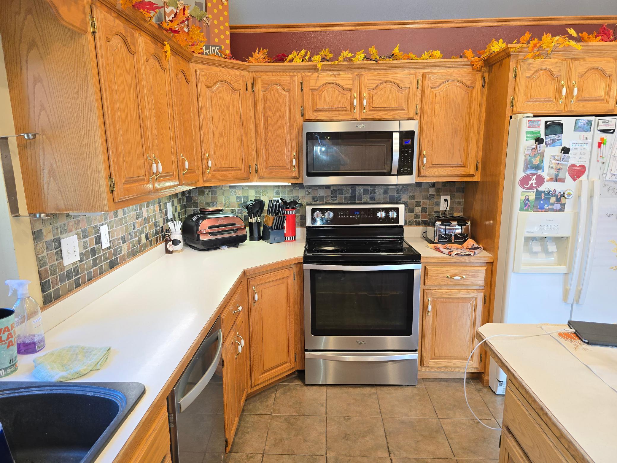 1999 single family home for sale at 1101 5th Avenue SE in Barnesville, MN — 5 bed, 3 bath (photo 17 of 52)