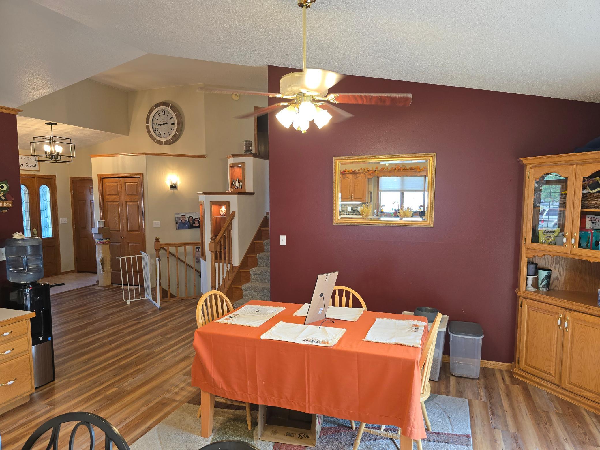 1999 single family home for sale at 1101 5th Avenue SE in Barnesville, MN — 5 bed, 3 bath (photo 20 of 52)