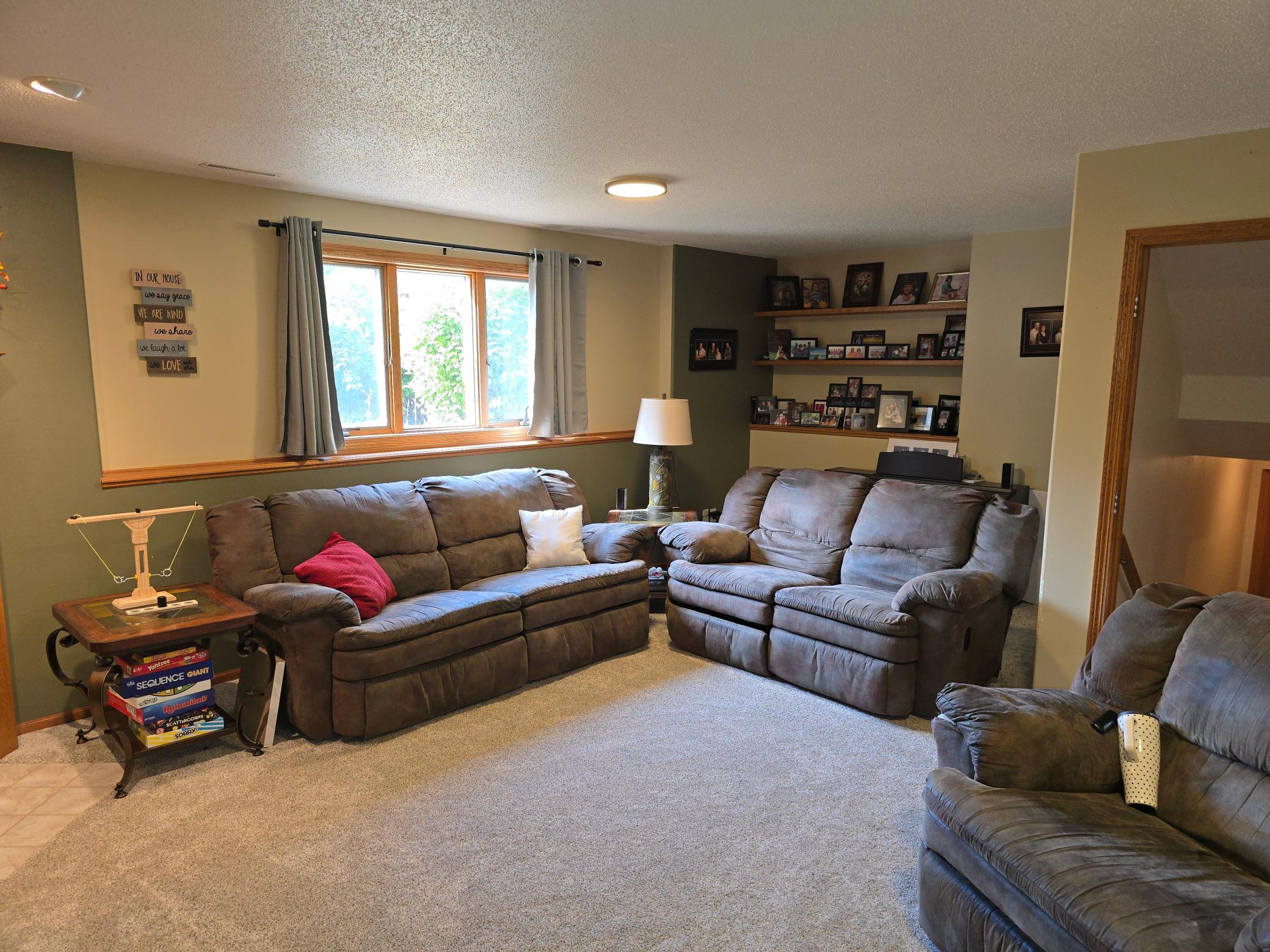 1999 single family home for sale at 1101 5th Avenue SE in Barnesville, MN — 5 bed, 3 bath (photo 38 of 52)