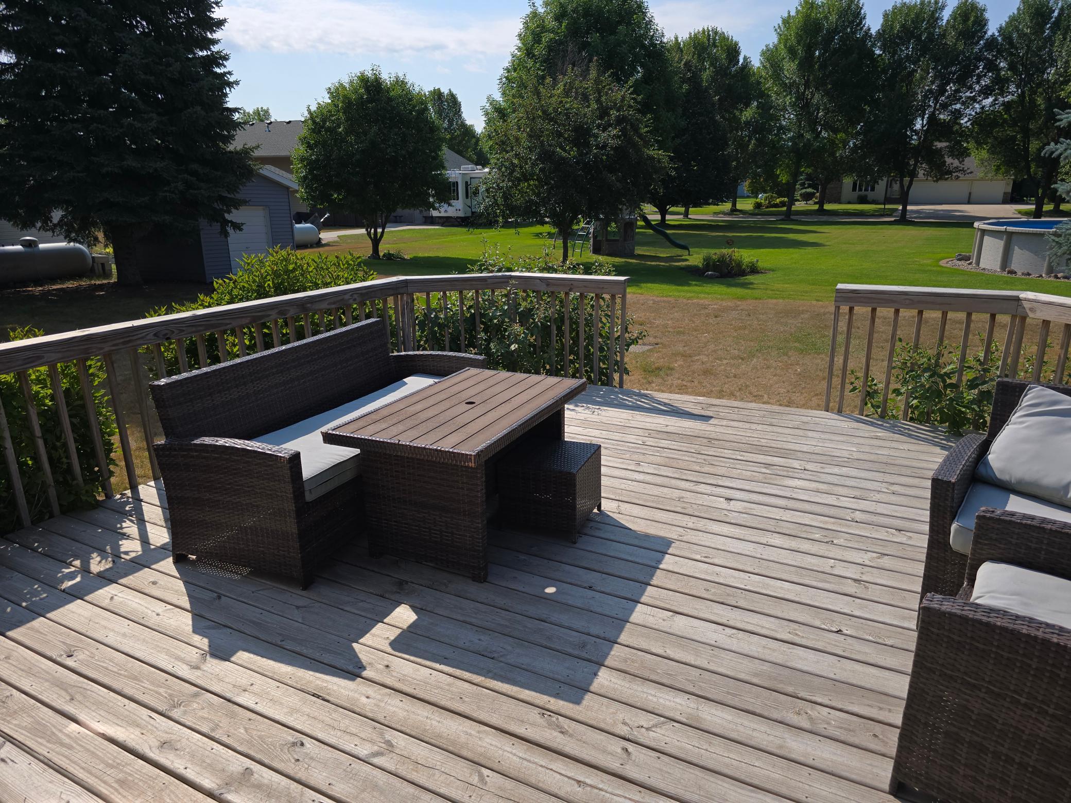 1999 single family home for sale at 1101 5th Avenue SE in Barnesville, MN — 5 bed, 3 bath (photo 8 of 52)