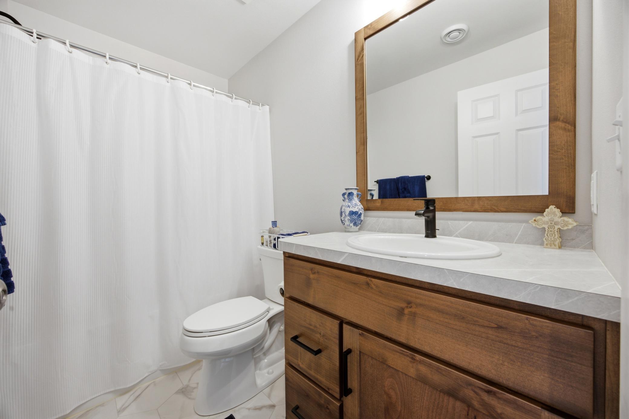 2023 single family home for sale at 1204 Marlys Drive W in West Fargo, ND — 3 bed, 3 bath (photo 21 of 41)