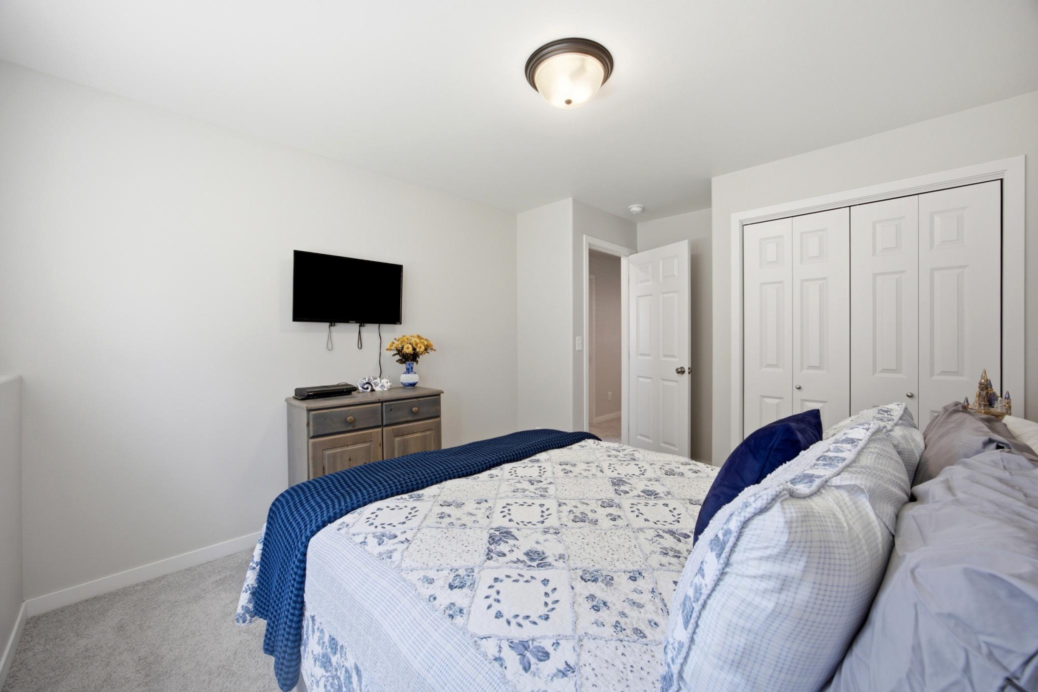 2023 single family home for sale at 1204 Marlys Drive W in West Fargo, ND — 3 bed, 3 bath (photo 23 of 41)