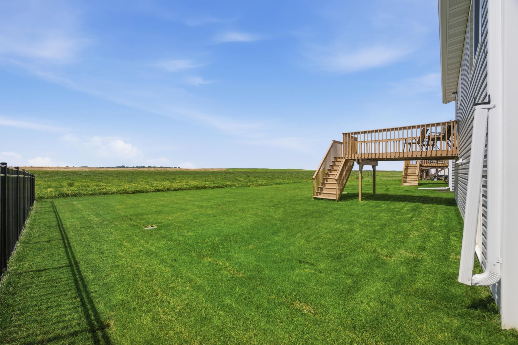 2023 single family home for sale at 1204 Marlys Drive W in West Fargo, ND — 3 bed, 3 bath (photo 28 of 41)