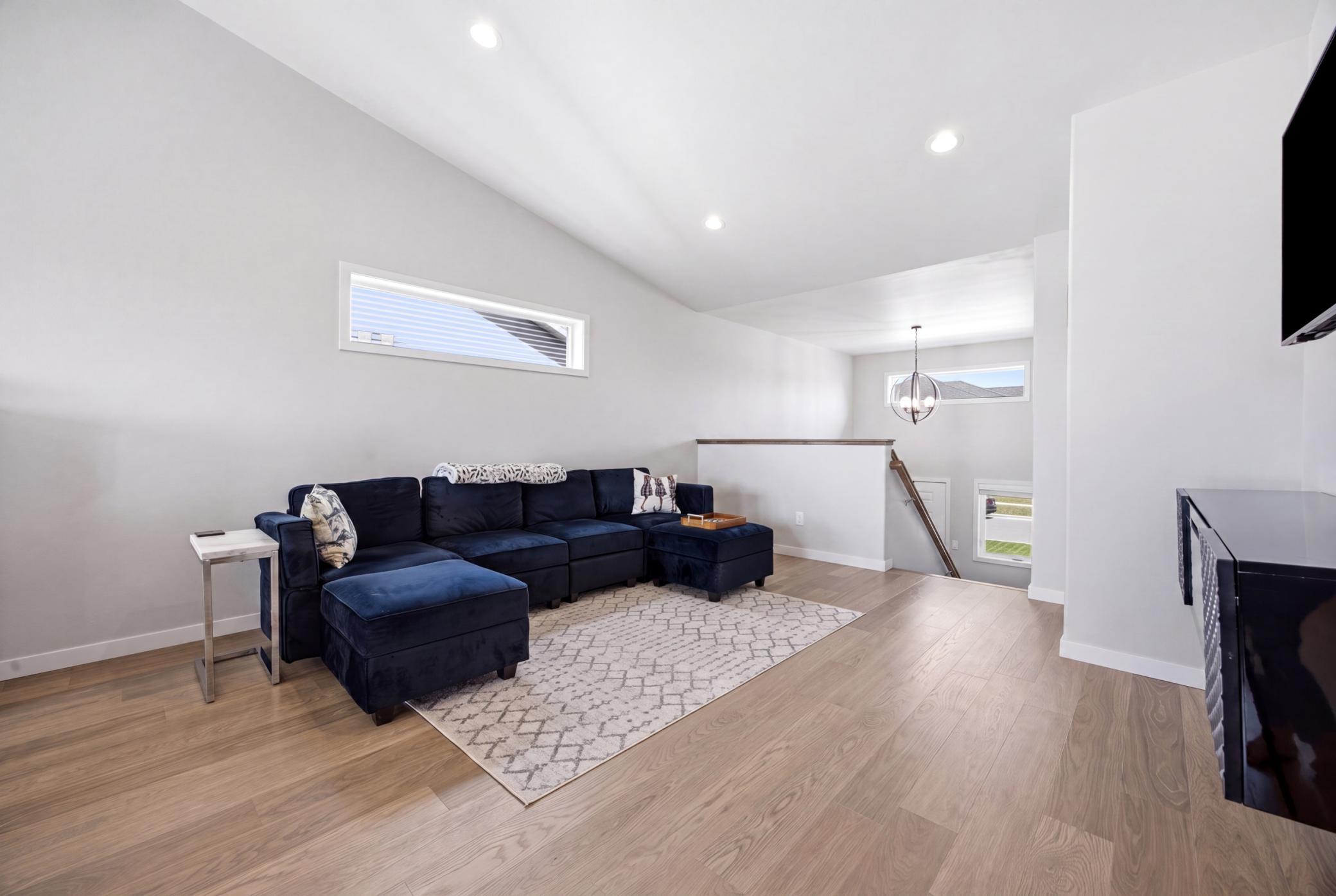 2023 single family home for sale at 1204 Marlys Drive W in West Fargo, ND — 3 bed, 3 bath (photo 5 of 41)
