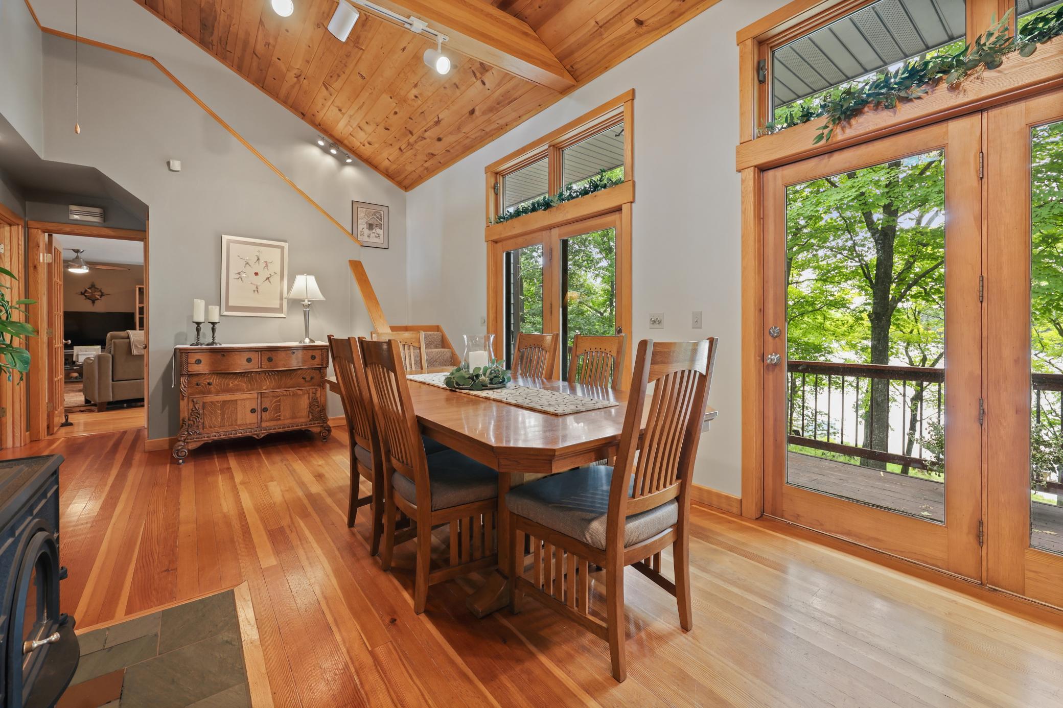 1991 single family home for sale at 27350 Greenwood Isle Circle in Deerwood, MN — 4 bed, 3 bath (photo 20 of 91)
