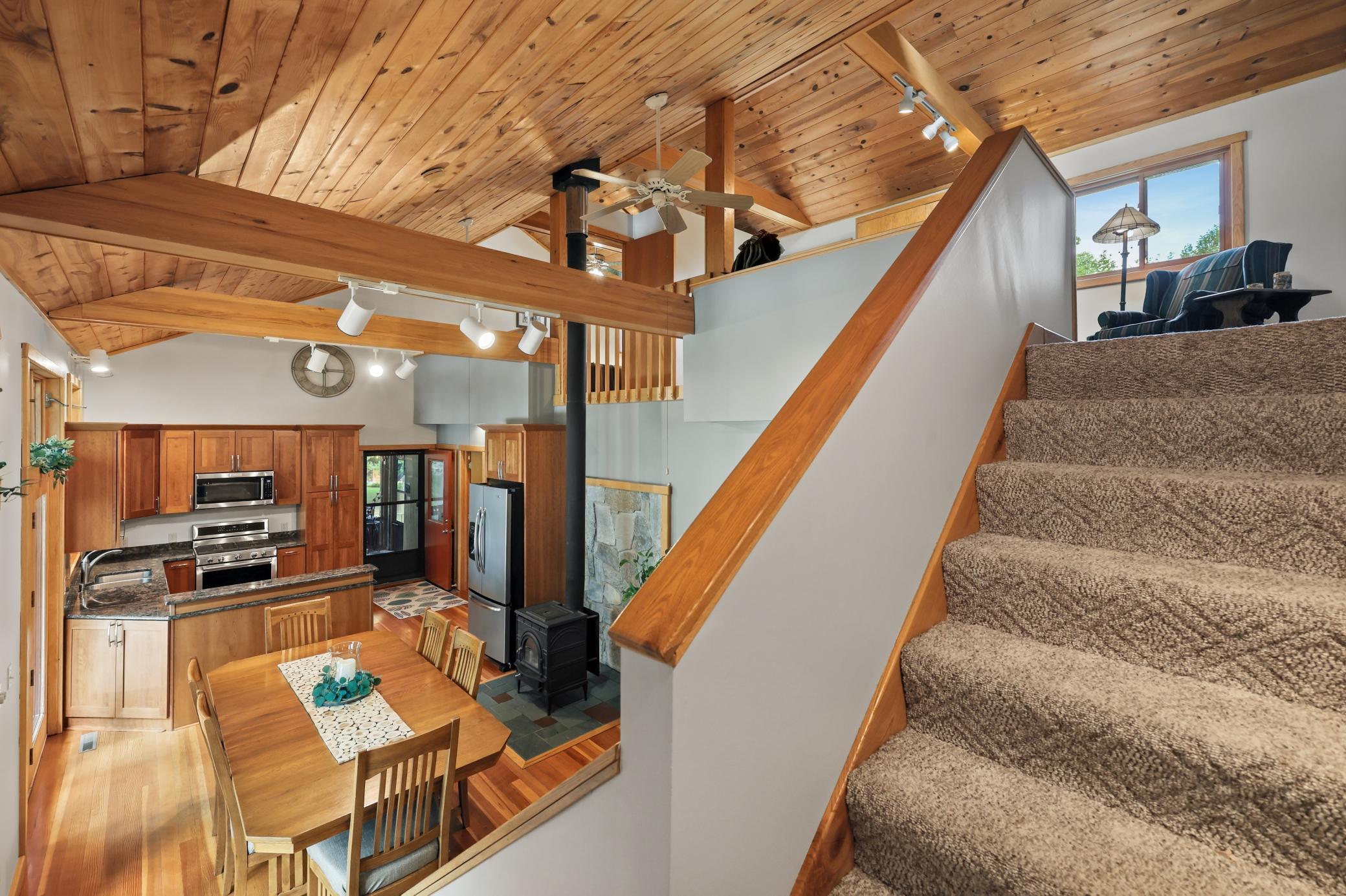 1991 single family home for sale at 27350 Greenwood Isle Circle in Deerwood, MN — 4 bed, 3 bath (photo 21 of 91)
