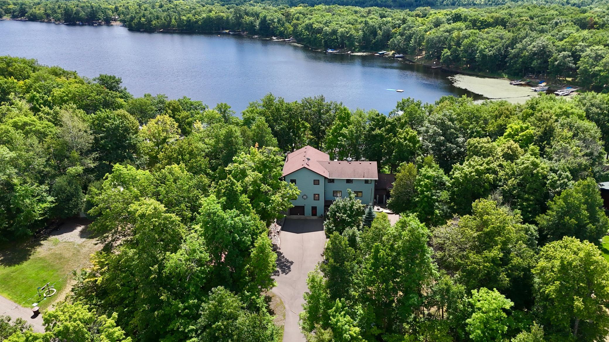 1991 single family home for sale at 27350 Greenwood Isle Circle in Deerwood, MN — 4 bed, 3 bath (photo 7 of 91)