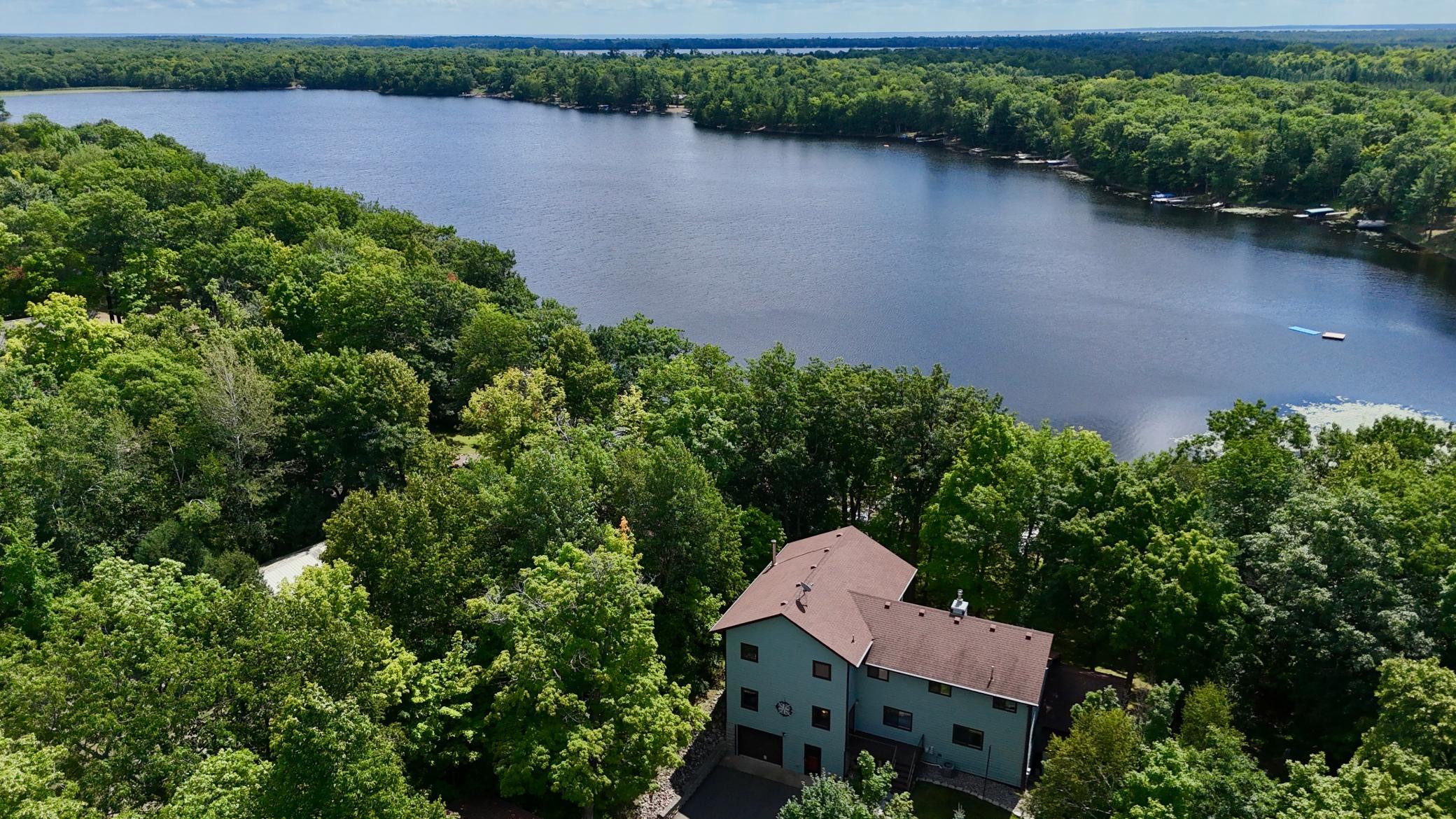 1991 single family home for sale at 27350 Greenwood Isle Circle in Deerwood, MN — 4 bed, 3 bath (photo 8 of 91)