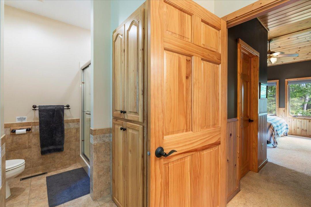 2005 single family home for sale at 37003 Staley Lane in Crosslake, MN — 4 bed, 3 bath (photo 18 of 67)
