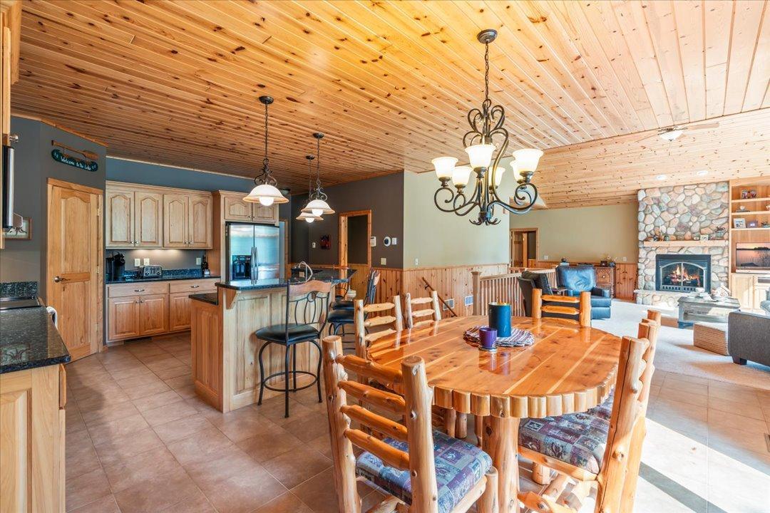 2005 single family home for sale at 37003 Staley Lane in Crosslake, MN — 4 bed, 3 bath (photo 10 of 67)