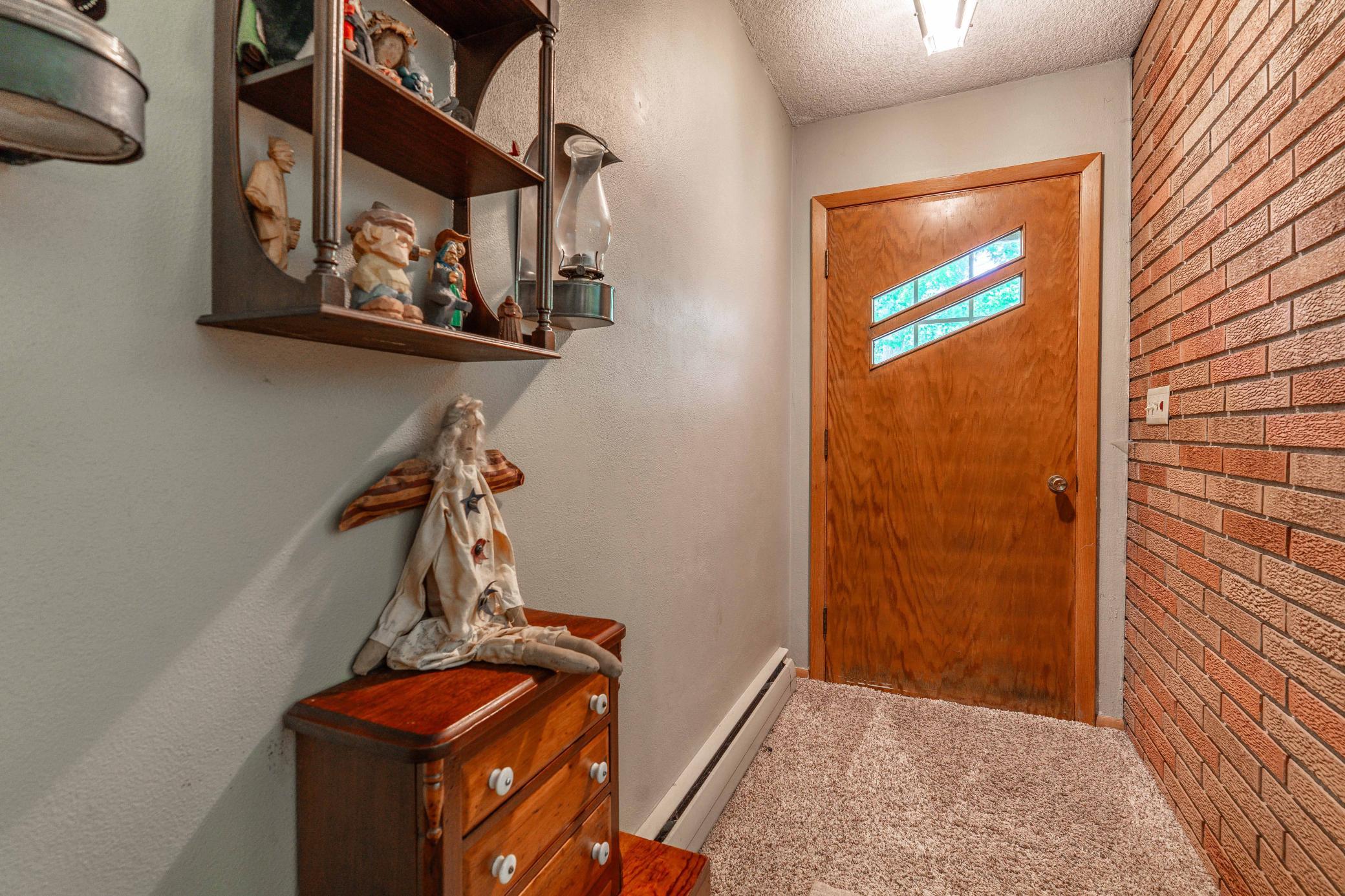1959 single family home for sale at 524 Guttenberg Heights in Fergus Falls, MN — 3 bed, 3 bath (photo 18 of 61)