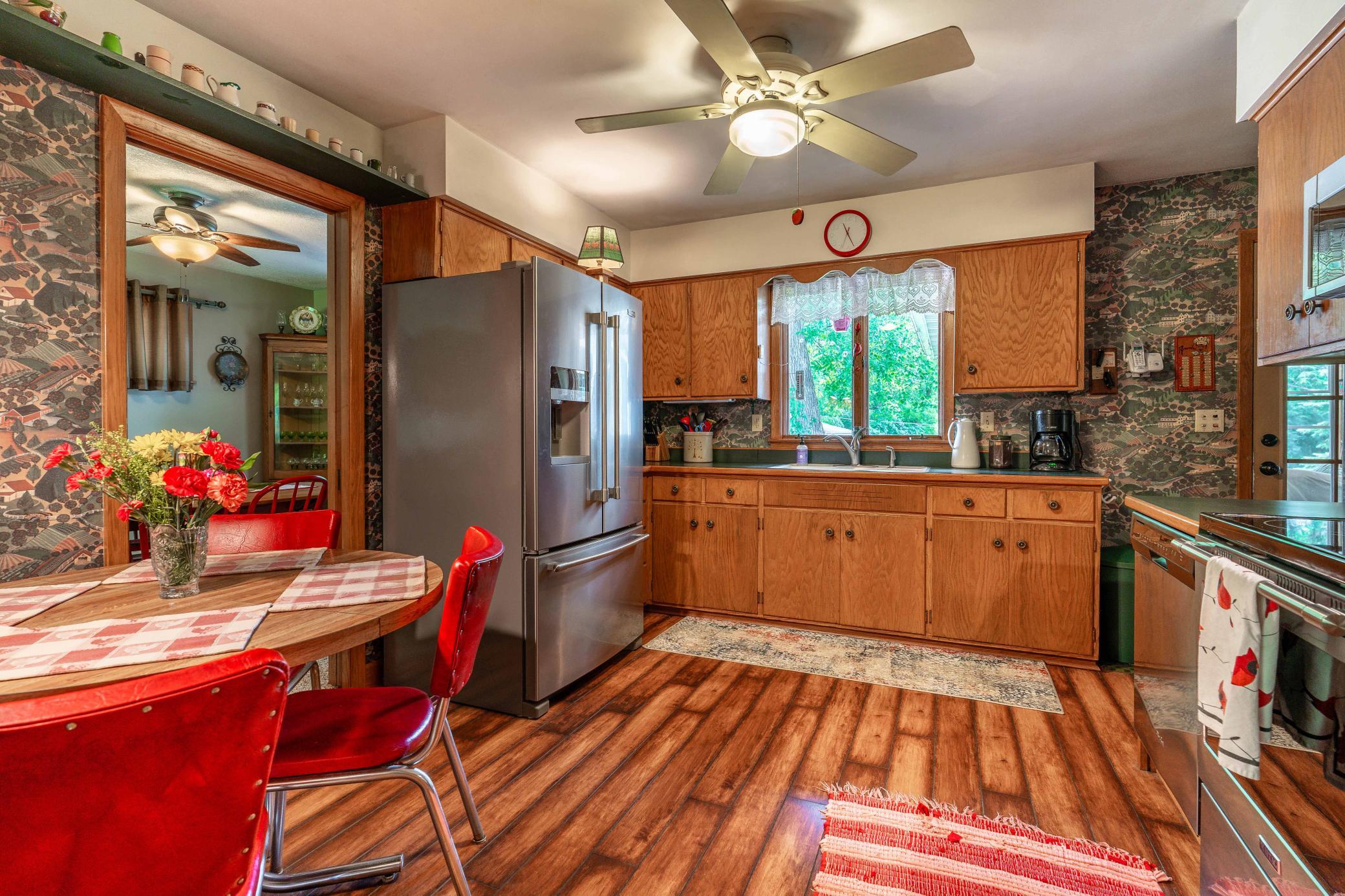 1959 single family home for sale at 524 Guttenberg Heights in Fergus Falls, MN — 3 bed, 3 bath (photo 26 of 61)