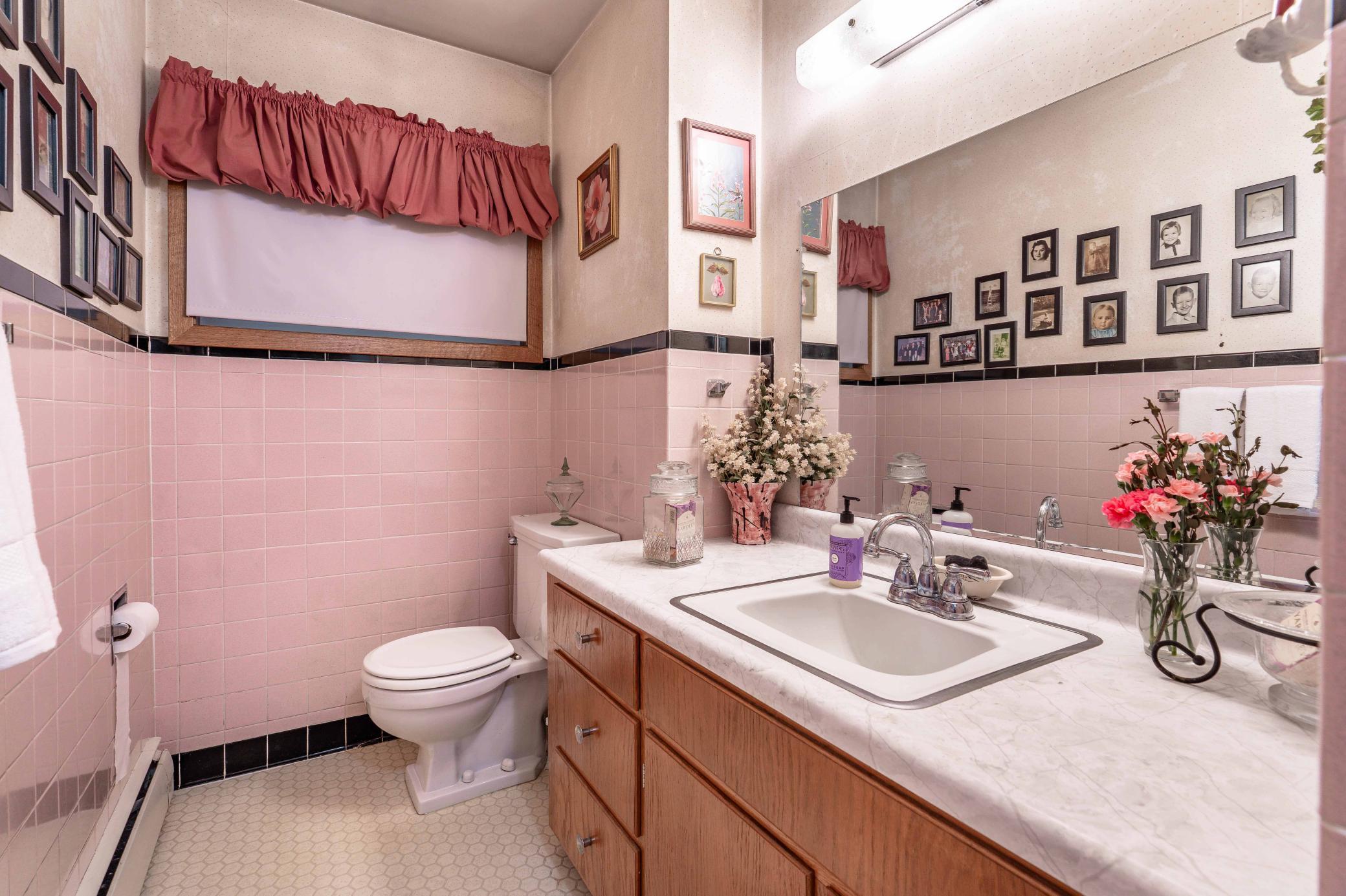 1959 single family home for sale at 524 Guttenberg Heights in Fergus Falls, MN — 3 bed, 3 bath (photo 40 of 61)