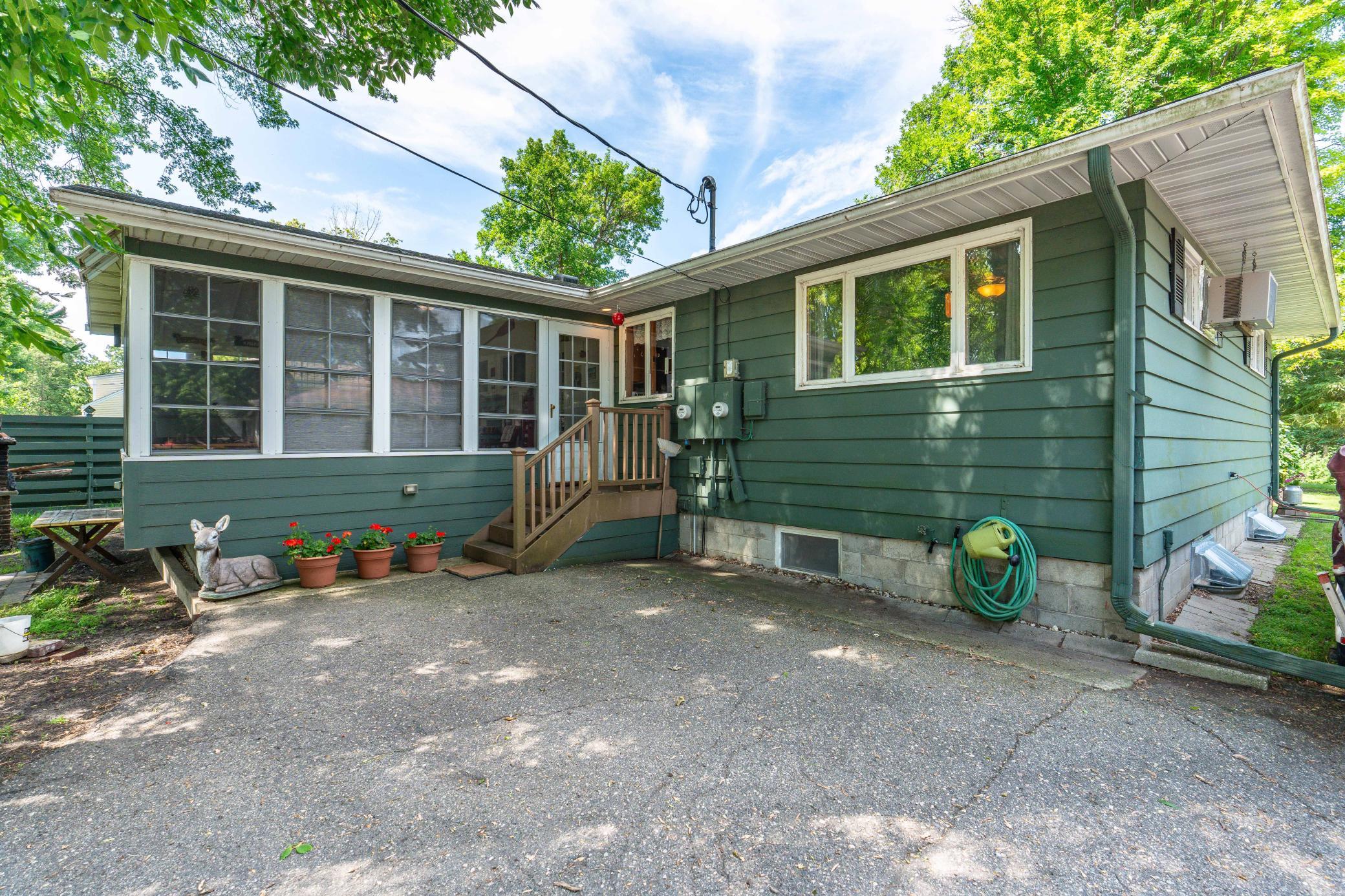 1959 single family home for sale at 524 Guttenberg Heights in Fergus Falls, MN — 3 bed, 3 bath (photo 49 of 61)