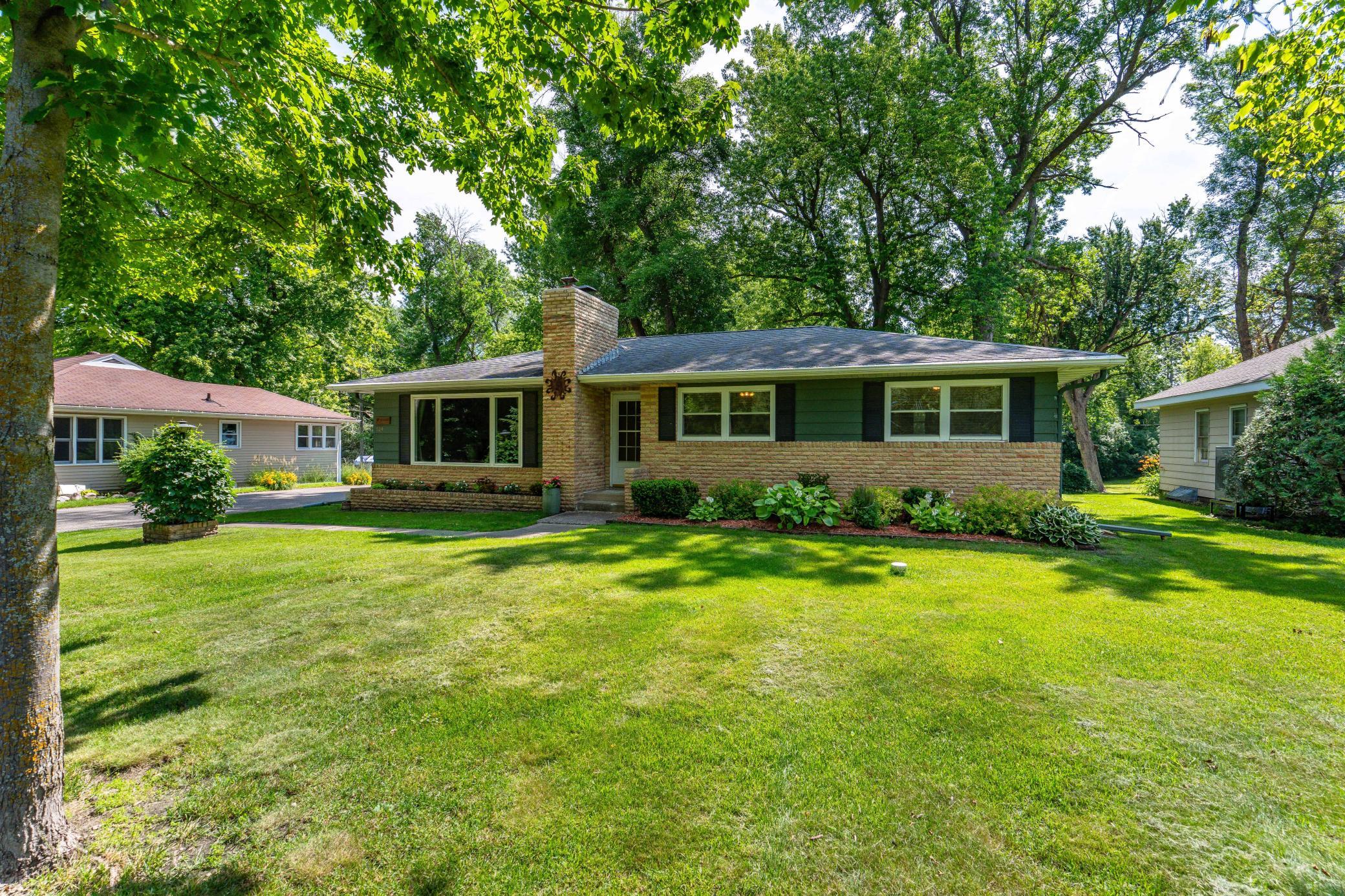 1959 single family home for sale at 524 Guttenberg Heights in Fergus Falls, MN — 3 bed, 3 bath (photo 52 of 61)