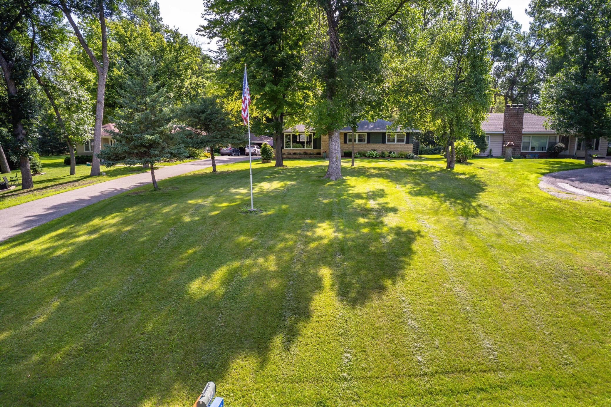 1959 single family home for sale at 524 Guttenberg Heights in Fergus Falls, MN — 3 bed, 3 bath (photo 55 of 61)