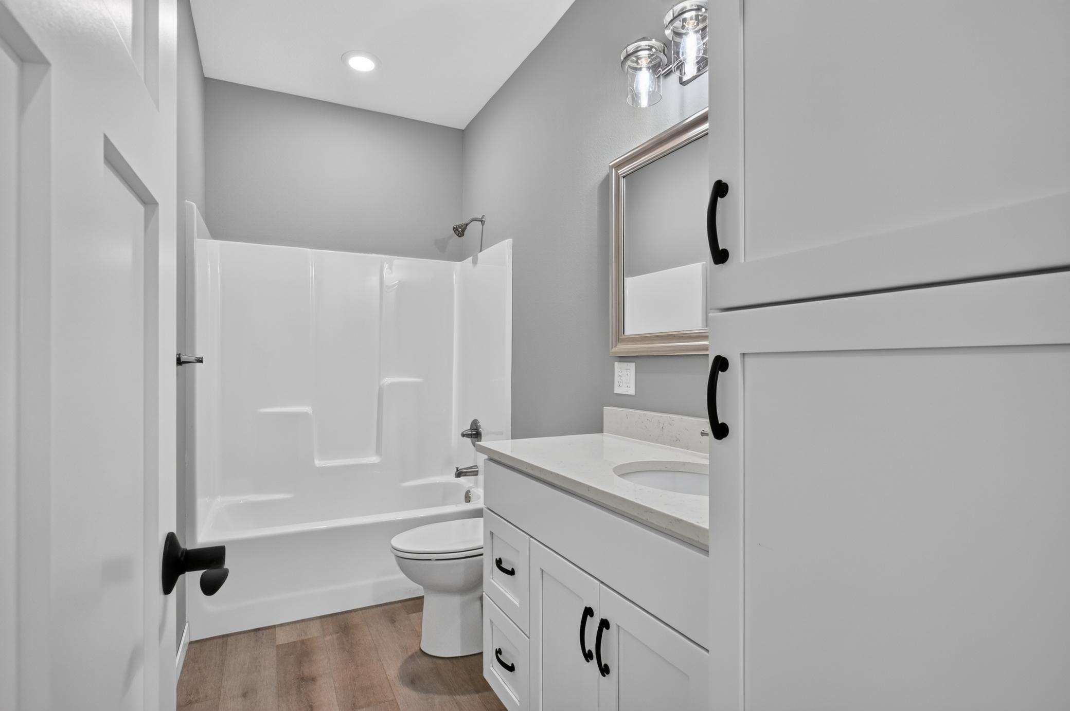 2023 townhouse for sale at 676 Voyager Drive in Alexandria, MN — 2 bed, 2 bath (photo 30 of 37)