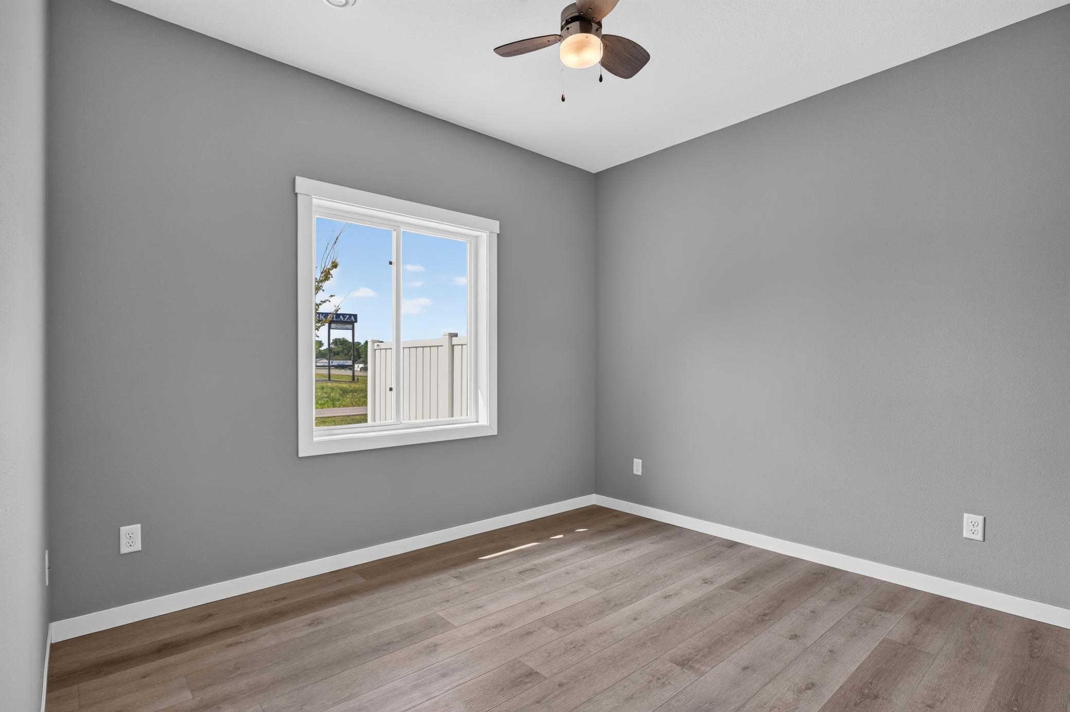 2023 townhouse for sale at 676 Voyager Drive in Alexandria, MN — 2 bed, 2 bath (photo 31 of 37)