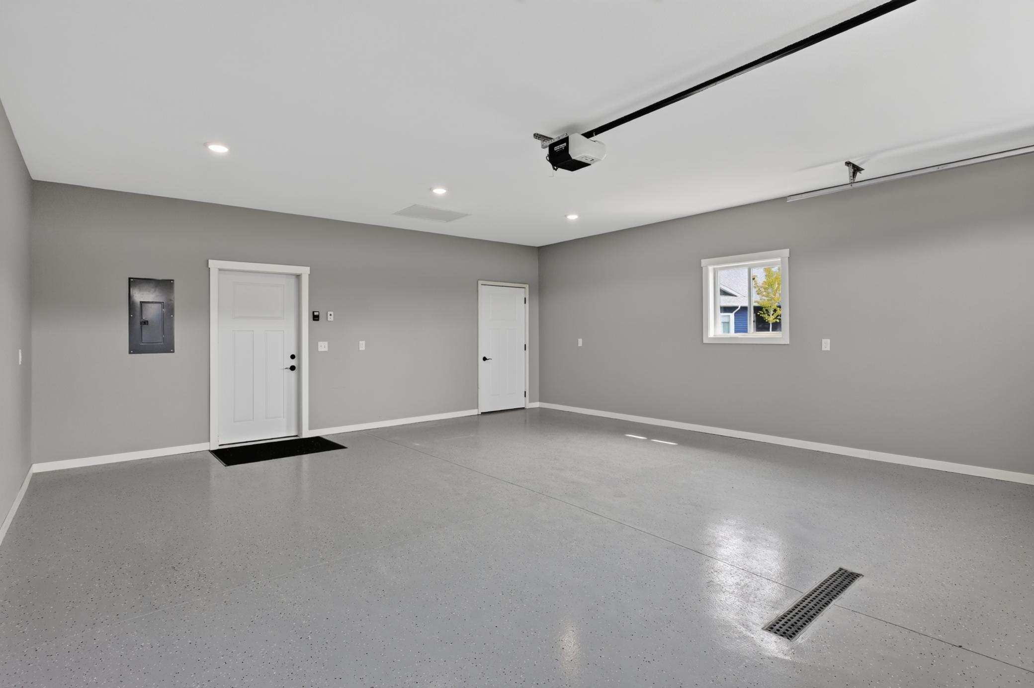 2023 townhouse for sale at 676 Voyager Drive in Alexandria, MN — 2 bed, 2 bath (photo 35 of 37)