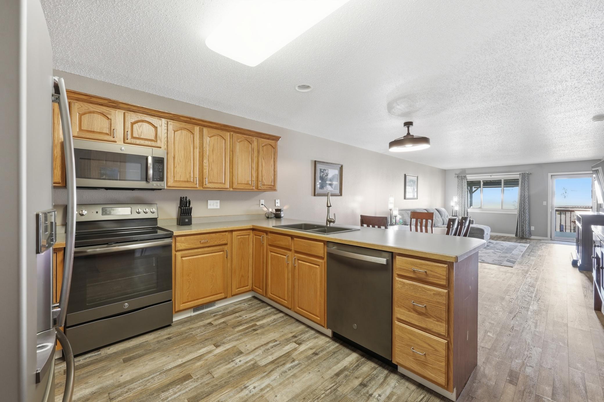 1512 19th Avenue E, West Fargo ND 58078 - Photo 6 of 35