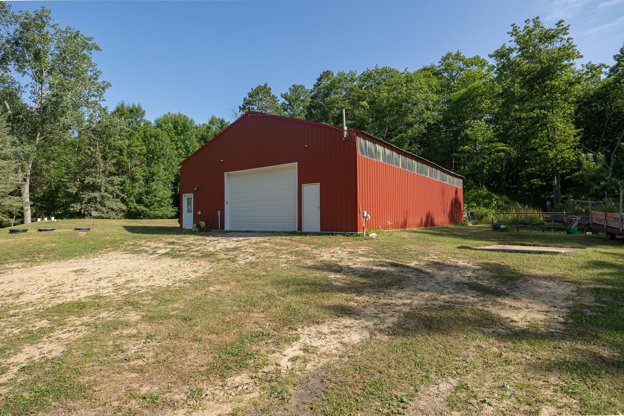 1963 single family home for sale at 1650 Wabedo Frontage Road NE in Longville, MN — 7 bed, 6 bath (photo 4 of 61)