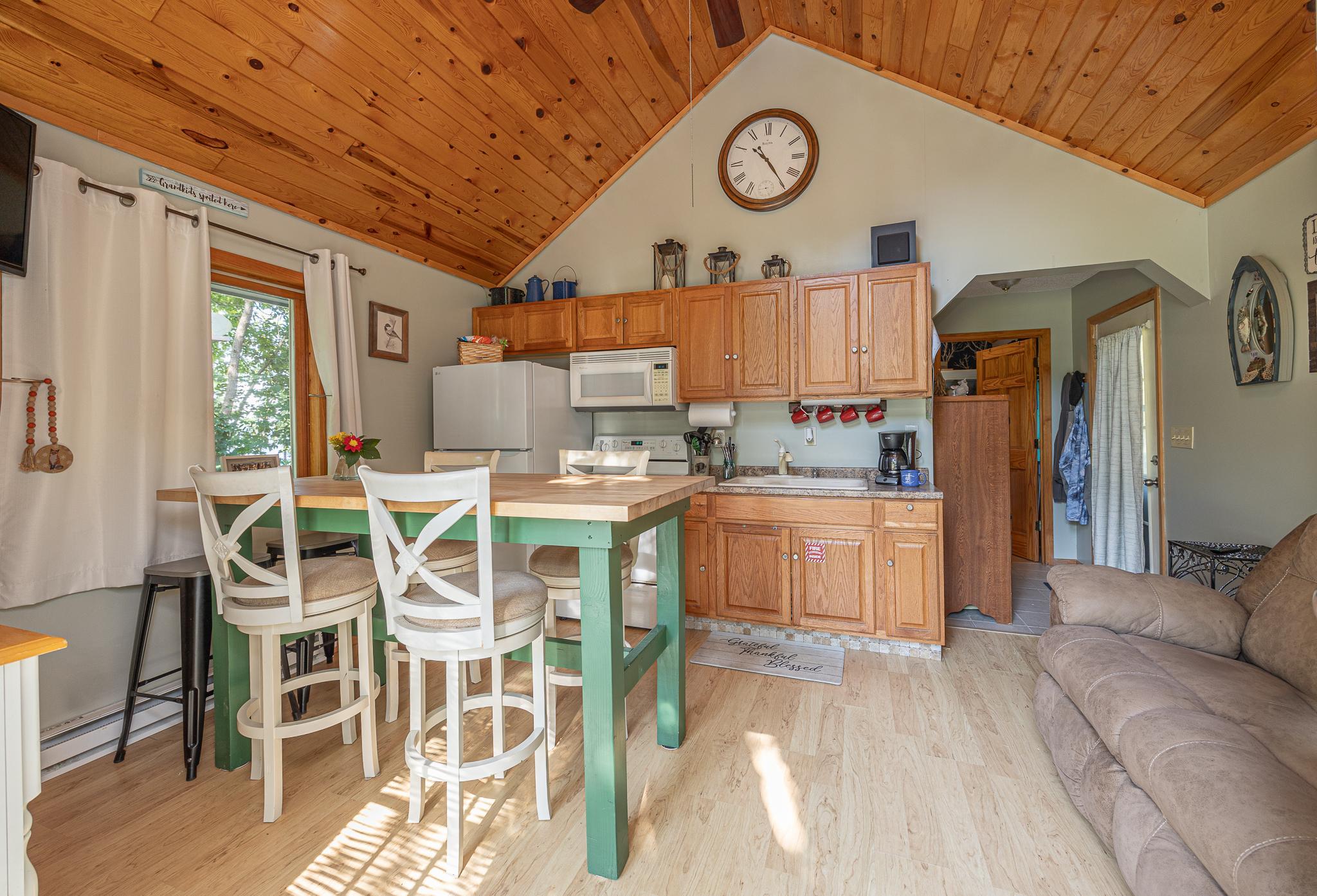 1963 single family home for sale at 1650 Wabedo Frontage Road NE in Longville, MN — 7 bed, 6 bath (photo 9 of 61)
