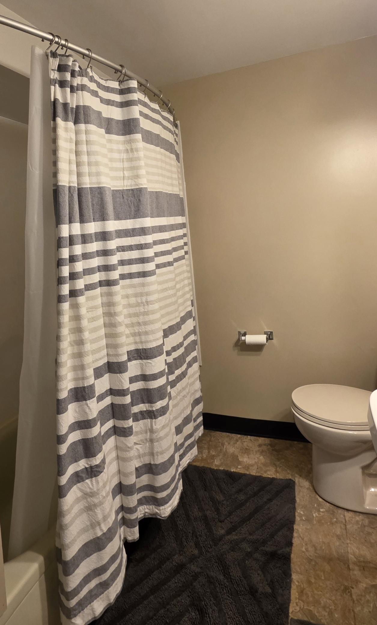 1961 single family home for sale at 640 9th Avenue SW in Valley City, ND — 3 bed, 2 bath (photo 34 of 61)