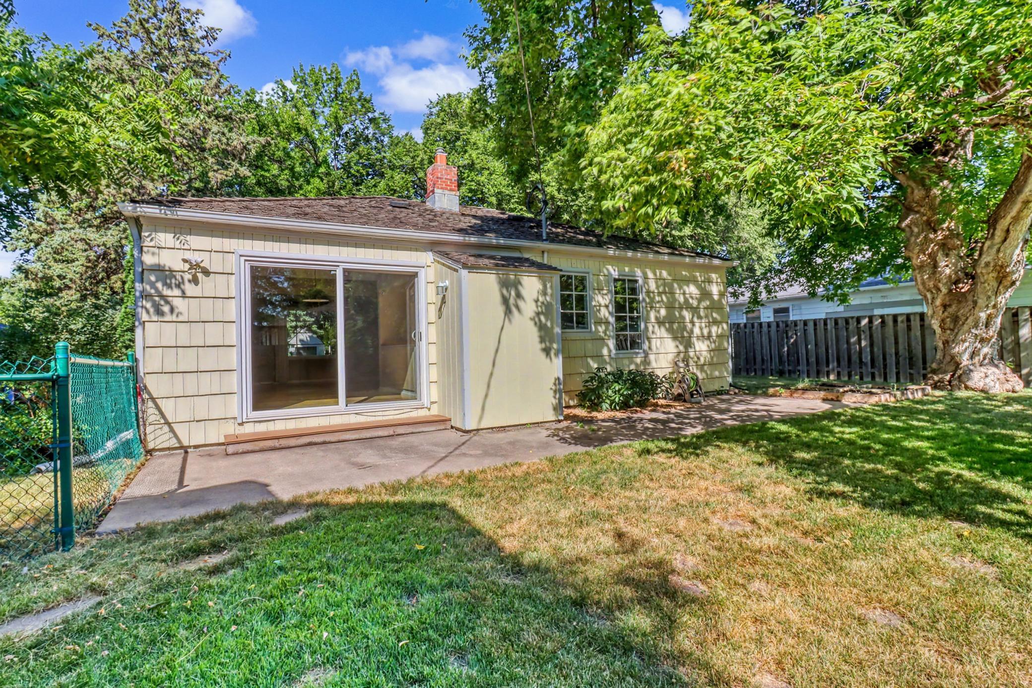 1526 6th Street S, Fargo ND 58103 - Photo 46 of 49