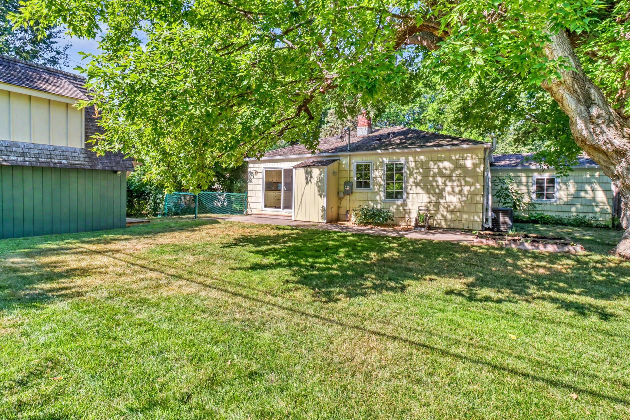 1526 6th Street S, Fargo ND 58103 - Photo 47 of 49