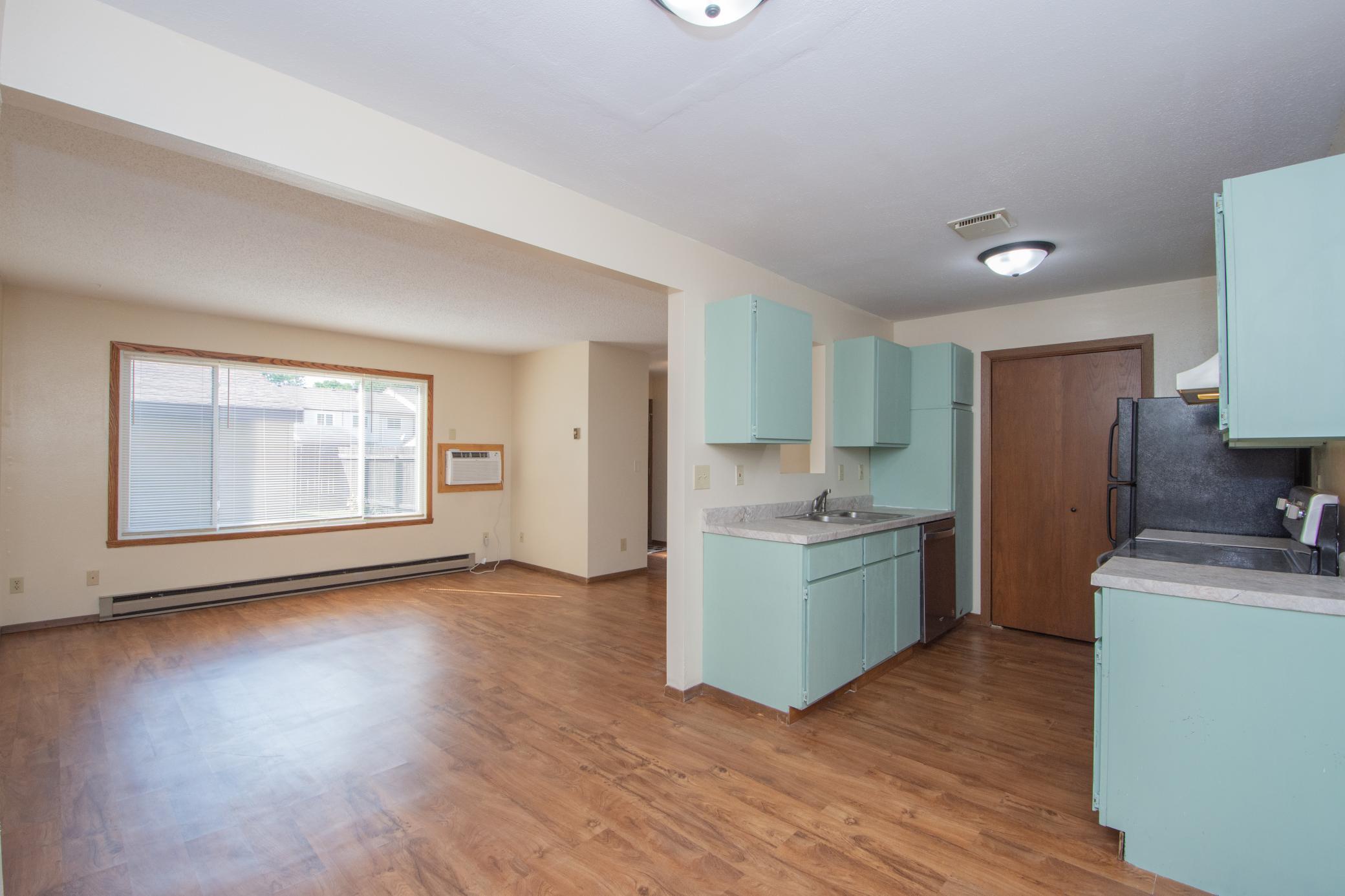 1980 townhouse for sale at 2231 32nd Avenue S in Fargo, ND — 2 bed, 1 bath (photo 11 of 25)