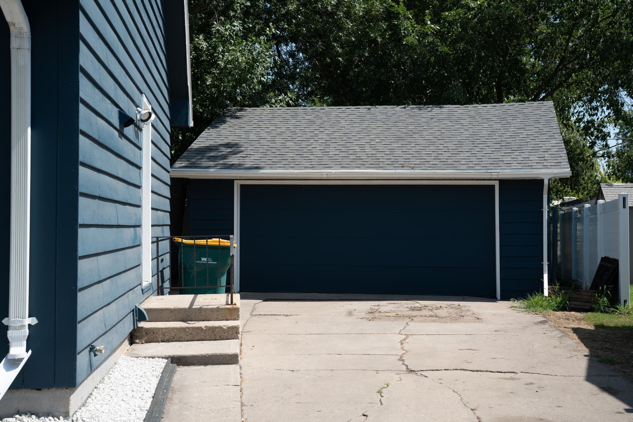 230 5th Avenue E, West Fargo ND 58078 - Photo 4 of 36