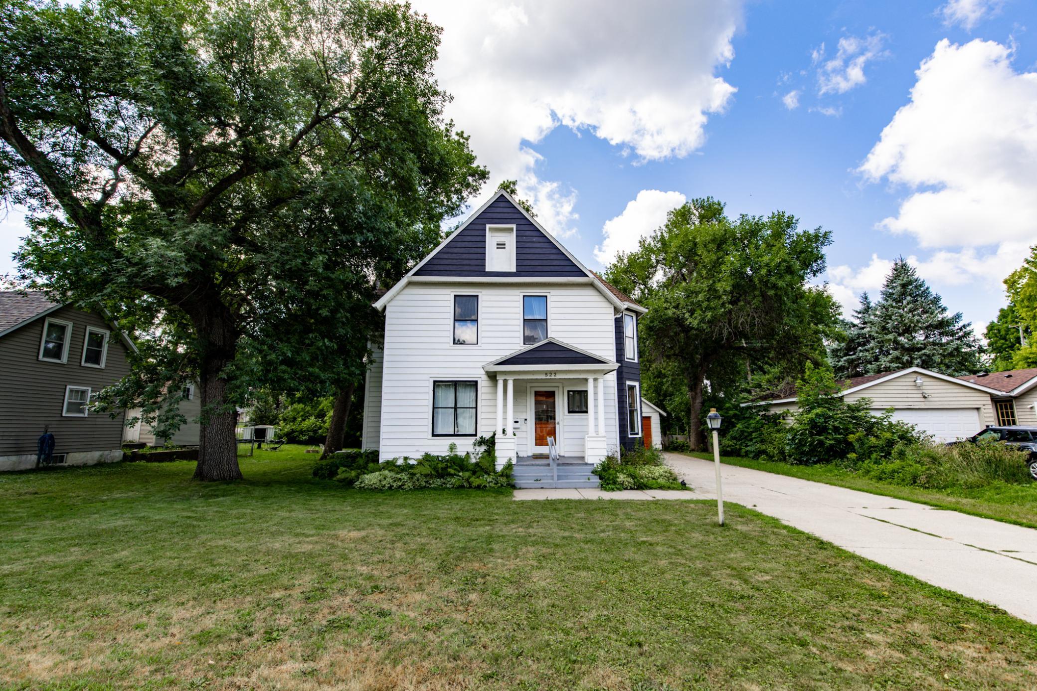522 E Adolphus Avenue, Fergus Falls MN 56537 - Photo 3 of 73